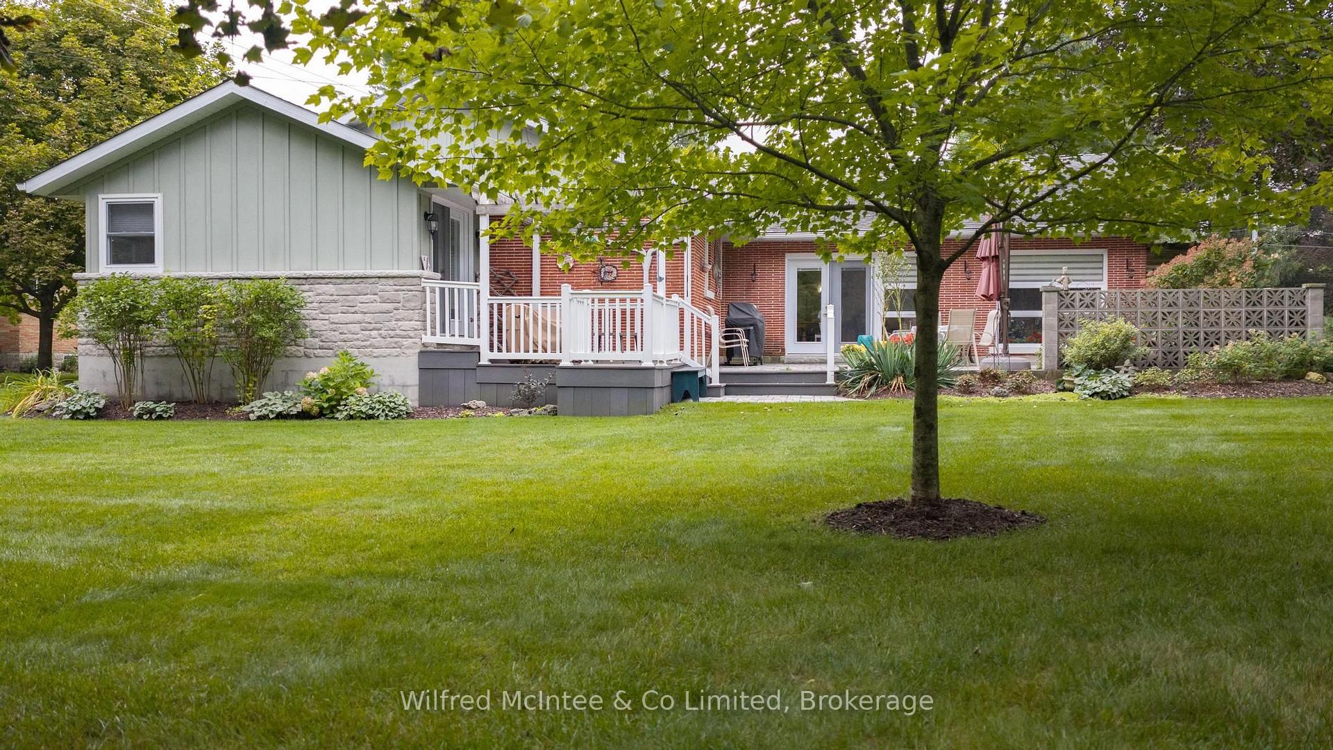 Photo 4 of 31 Johnstone Boulevard, Brockton — HOMEH
