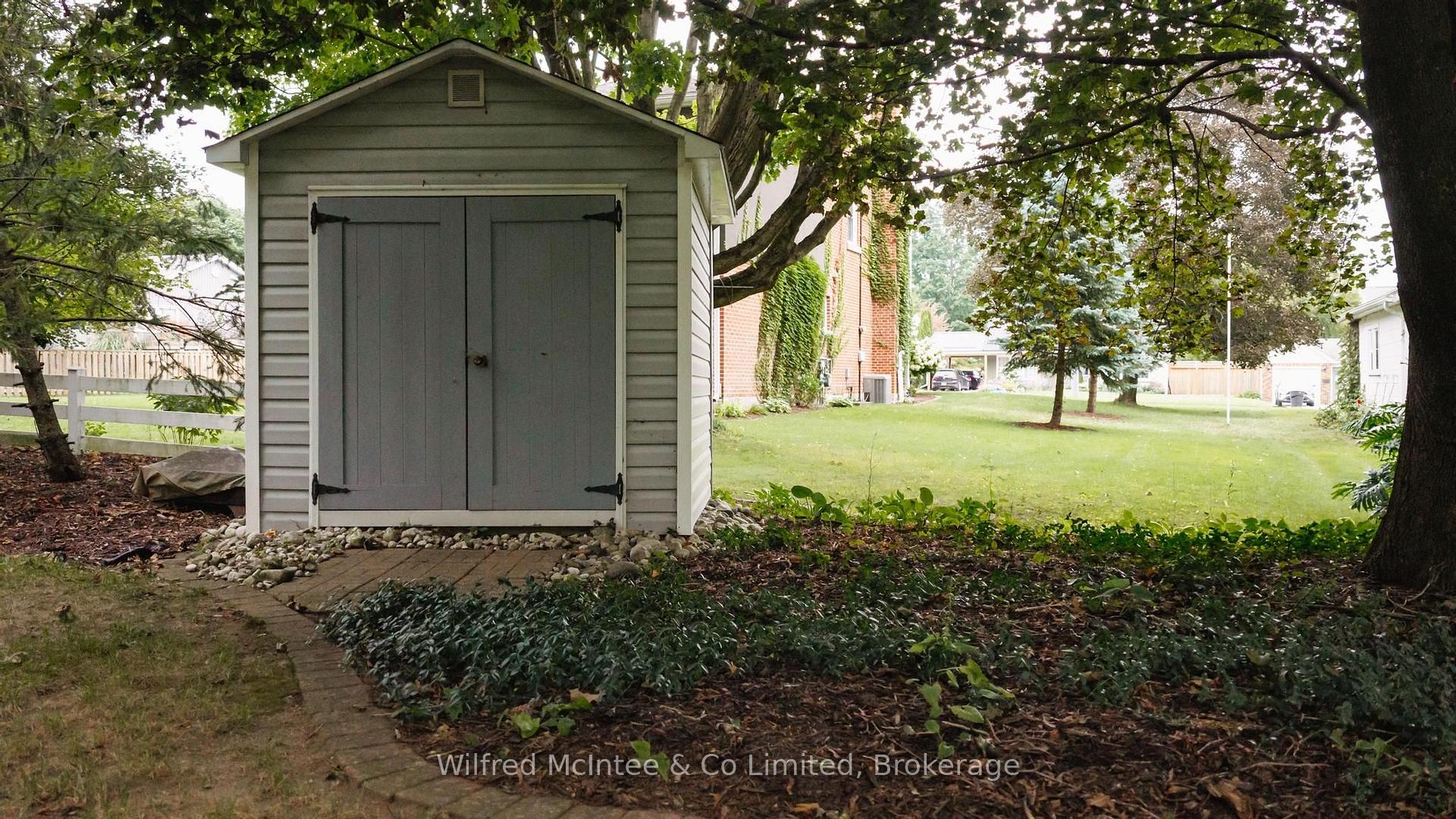 Photo 6 of 31 Johnstone Boulevard, Brockton — HOMEH
