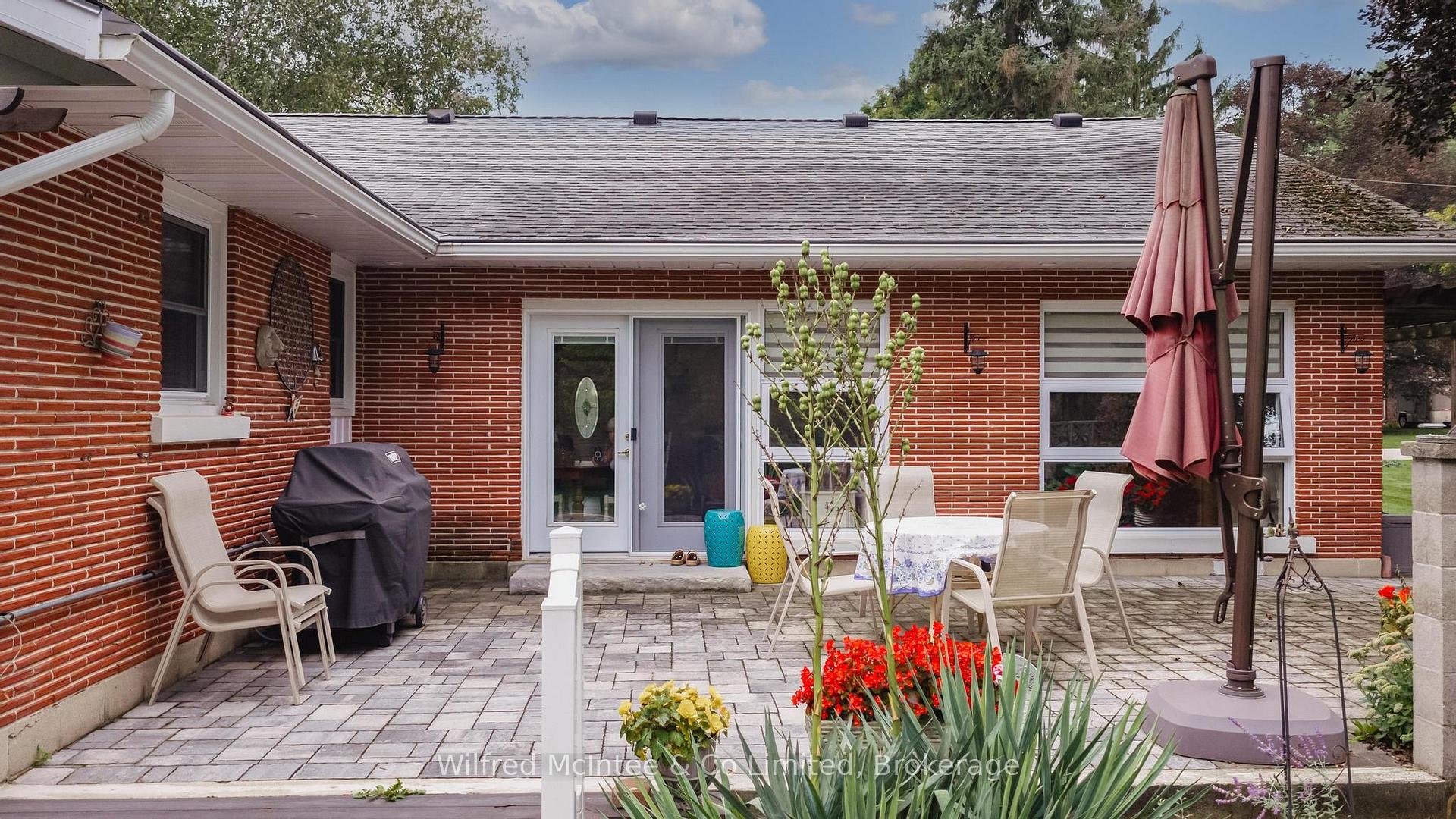 Photo 9 of 31 Johnstone Boulevard, Brockton — HOMEH