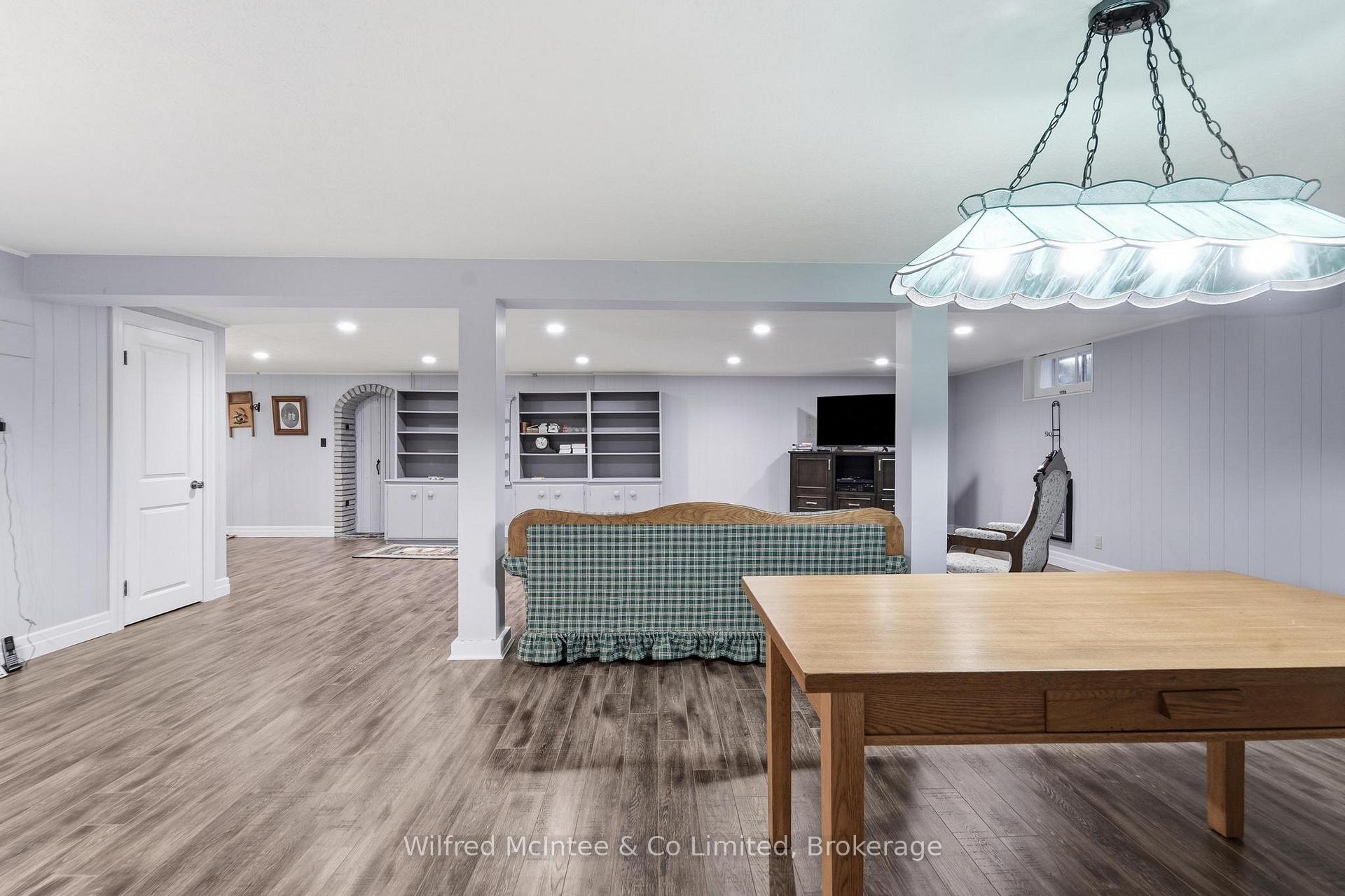 Photo 21 of 31 Johnstone Boulevard, Brockton — HOMEH