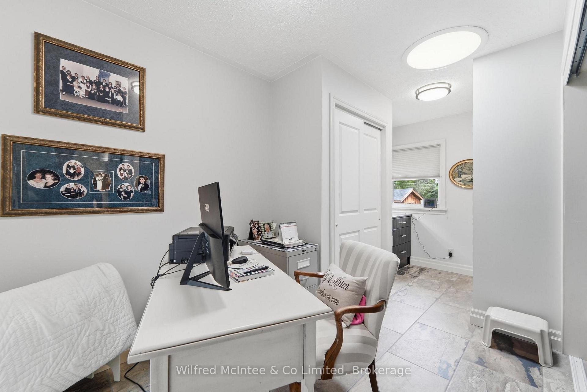 Photo 25 of 31 Johnstone Boulevard, Brockton — HOMEH