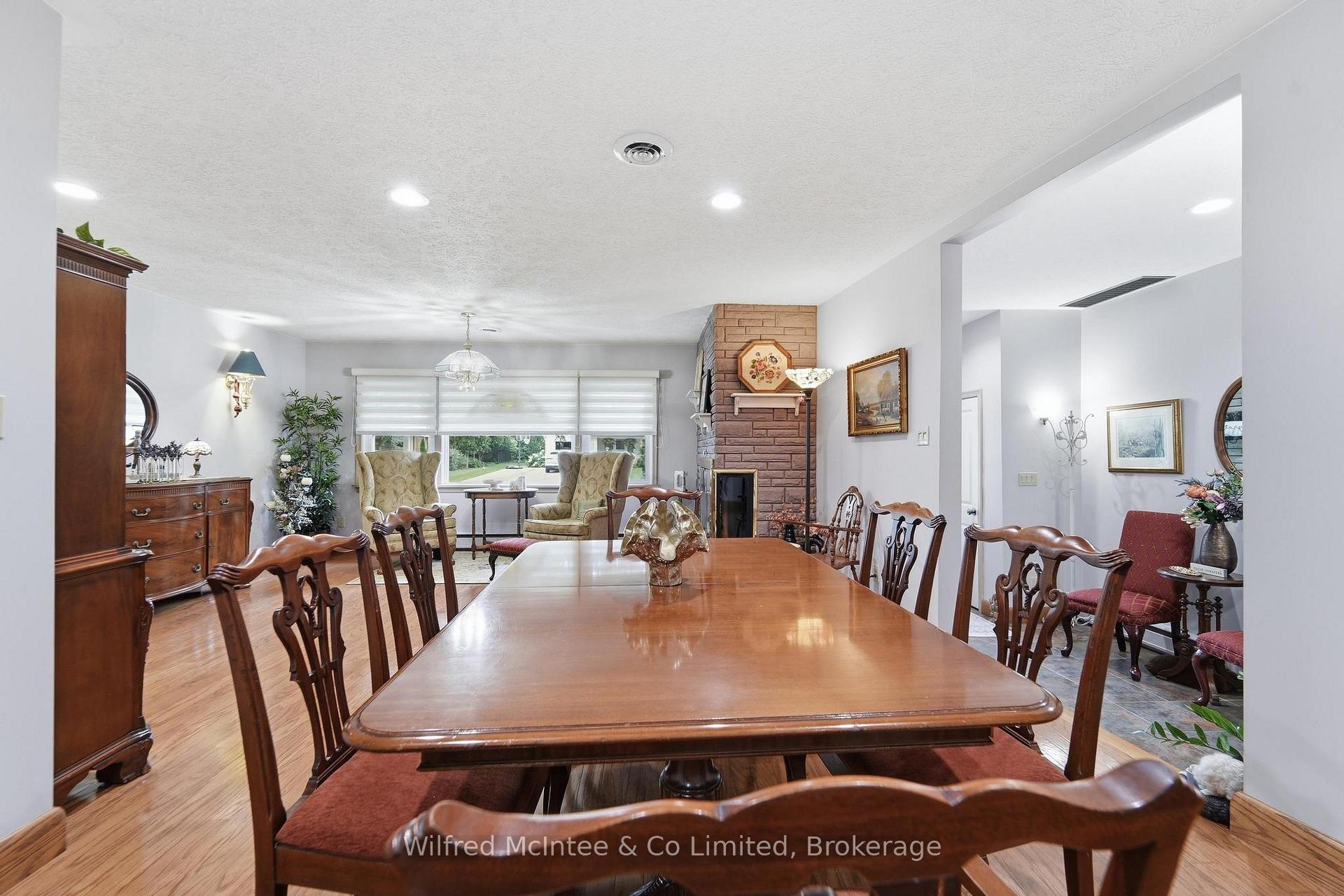 Photo 42 of 31 Johnstone Boulevard, Brockton — HOMEH
