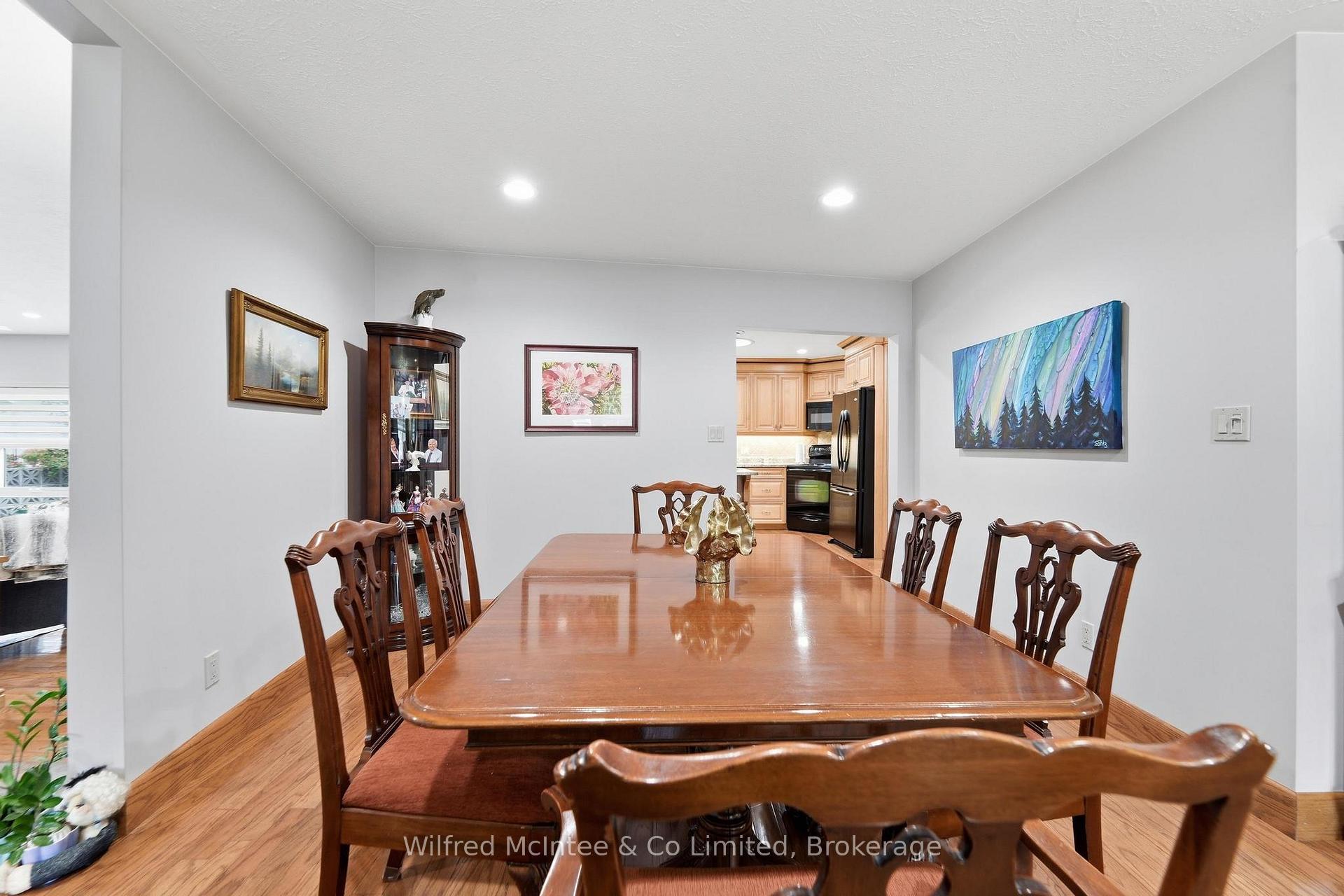 Photo 43 of 31 Johnstone Boulevard, Brockton — HOMEH