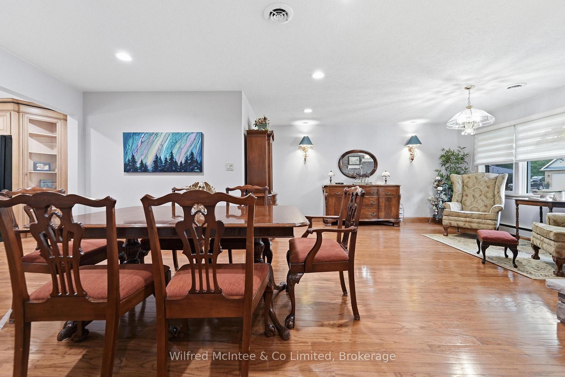Photo 44 of 31 Johnstone Boulevard, Brockton — HOMEH