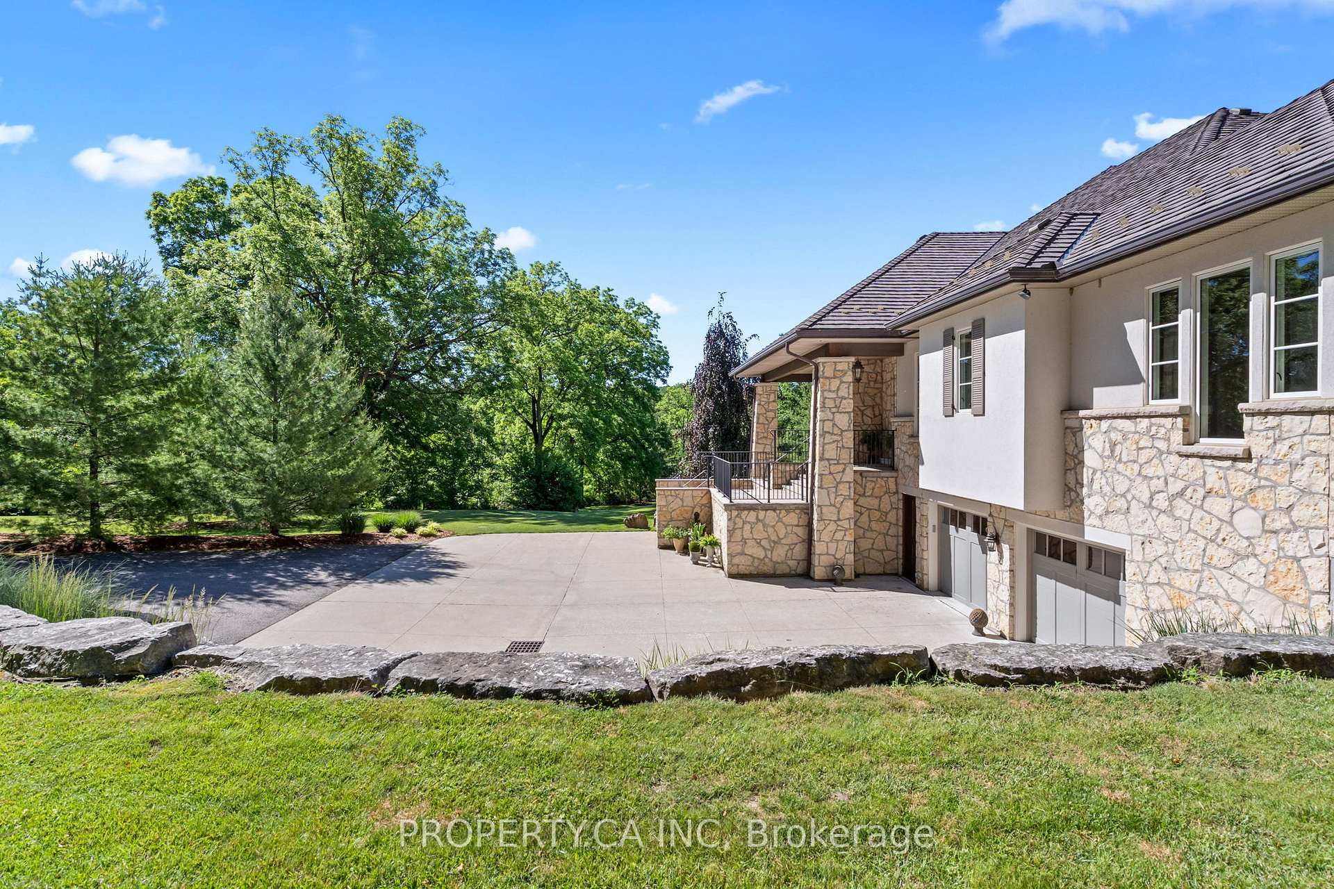 Photo 5 of 10955 Old River Road, Middlesex Centre, Rural Middlesex Centre — HOMEH
