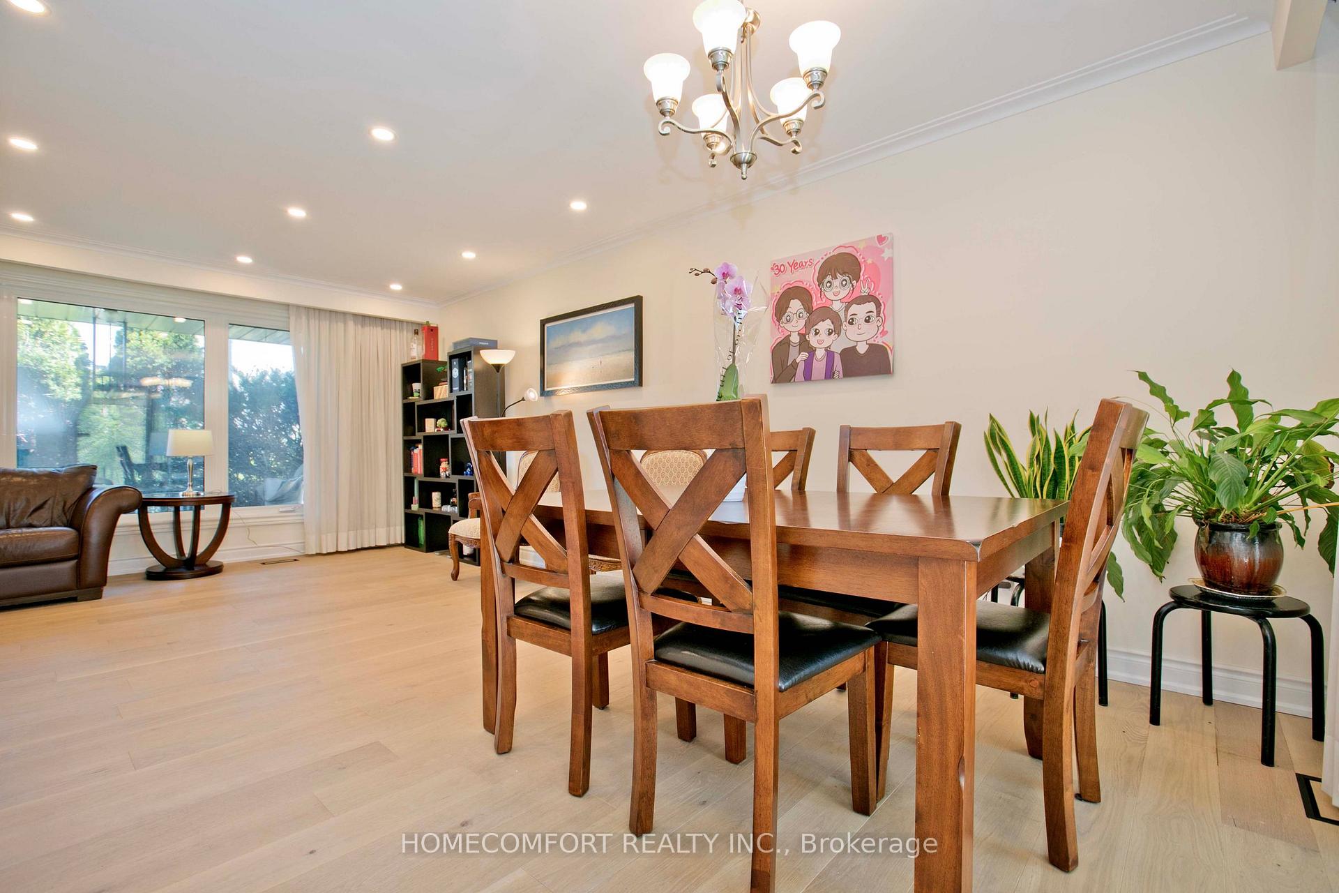 Photo 7 of Unit Upper, 19 Oldborough Circle, North York, Don Valley Village — HOMEH