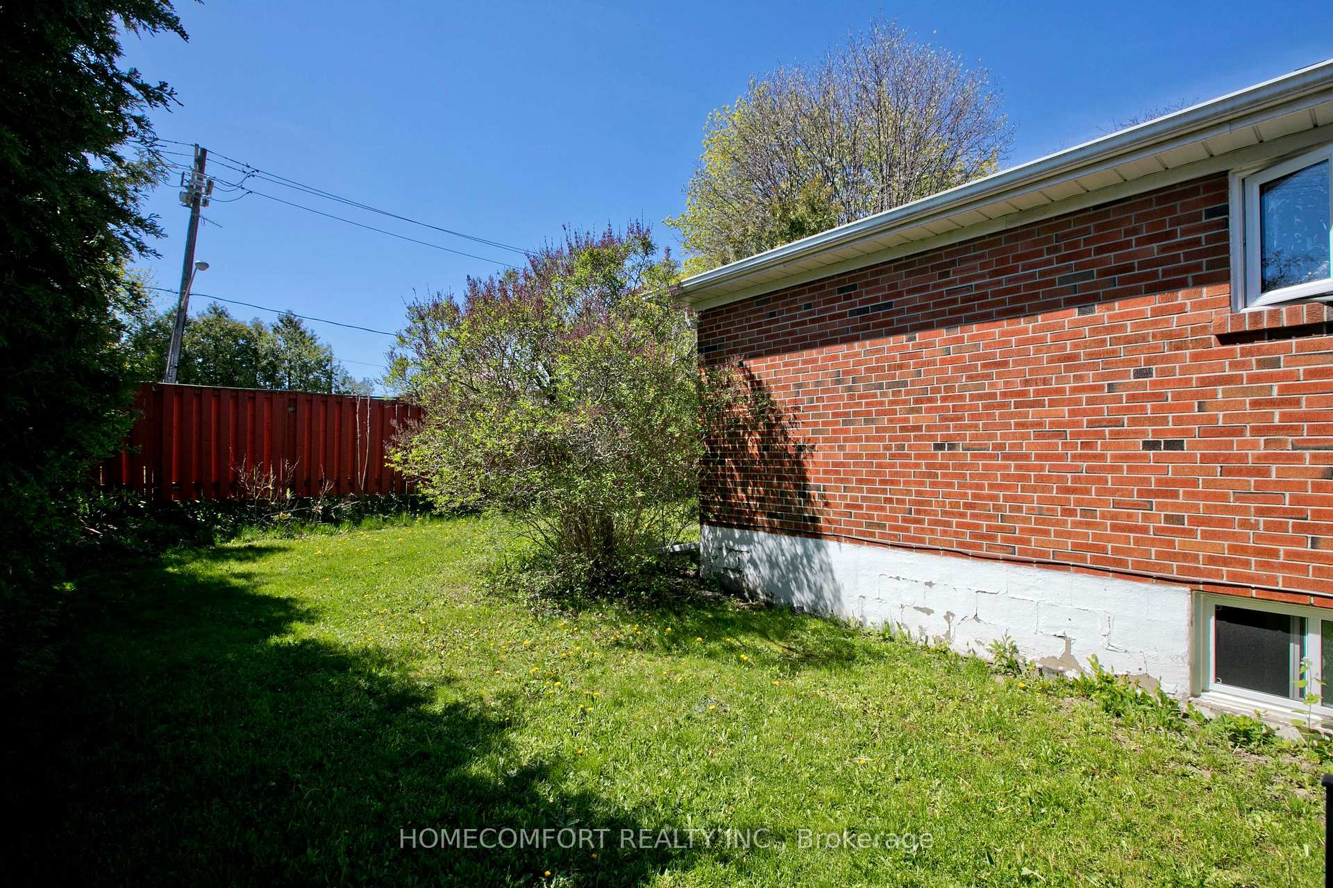 Photo 23 of Unit Upper, 19 Oldborough Circle, North York, Don Valley Village — HOMEH