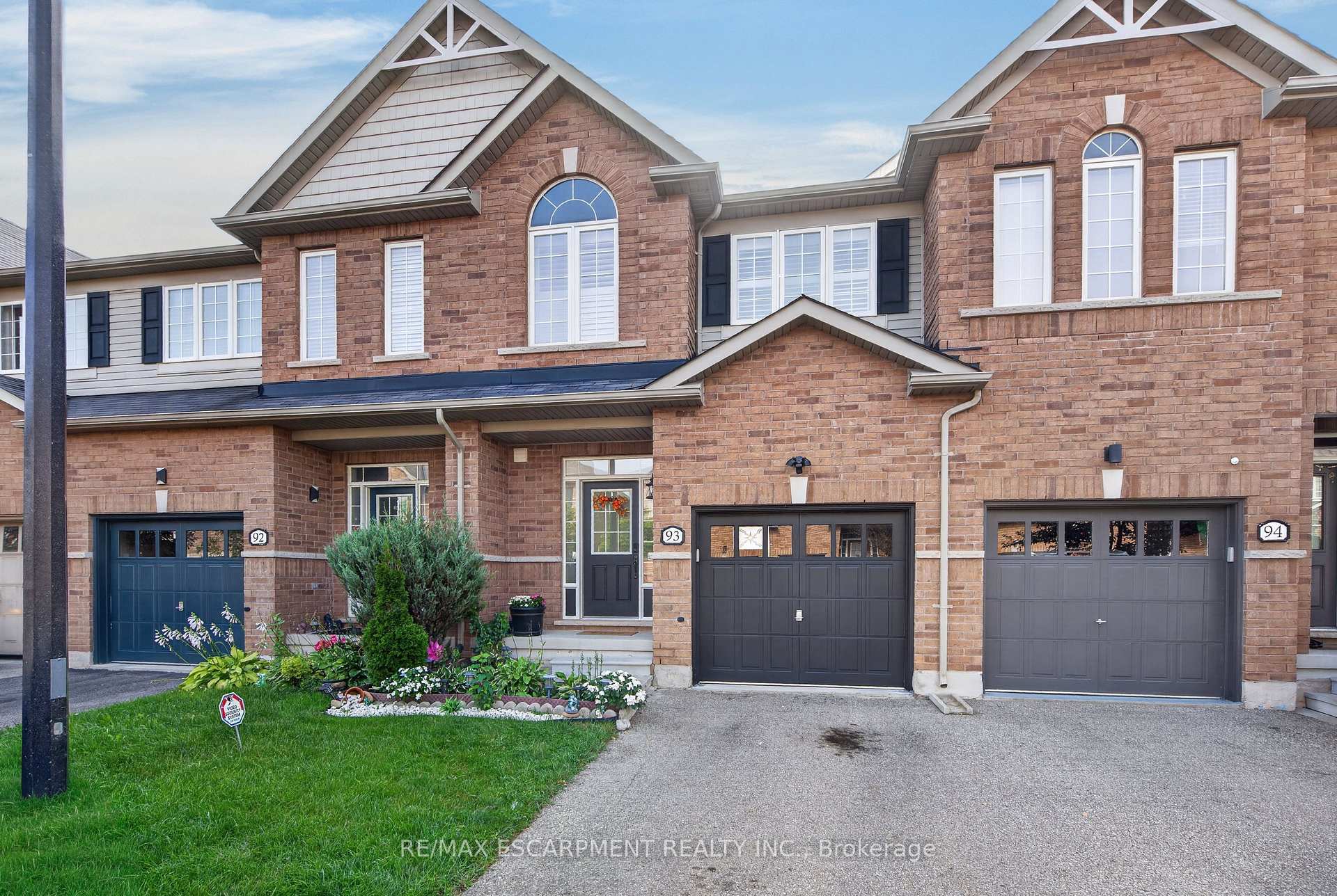 Photo 1 of Unit 93, 651 Farmstead Drive, Milton, Willmott — HOMEH