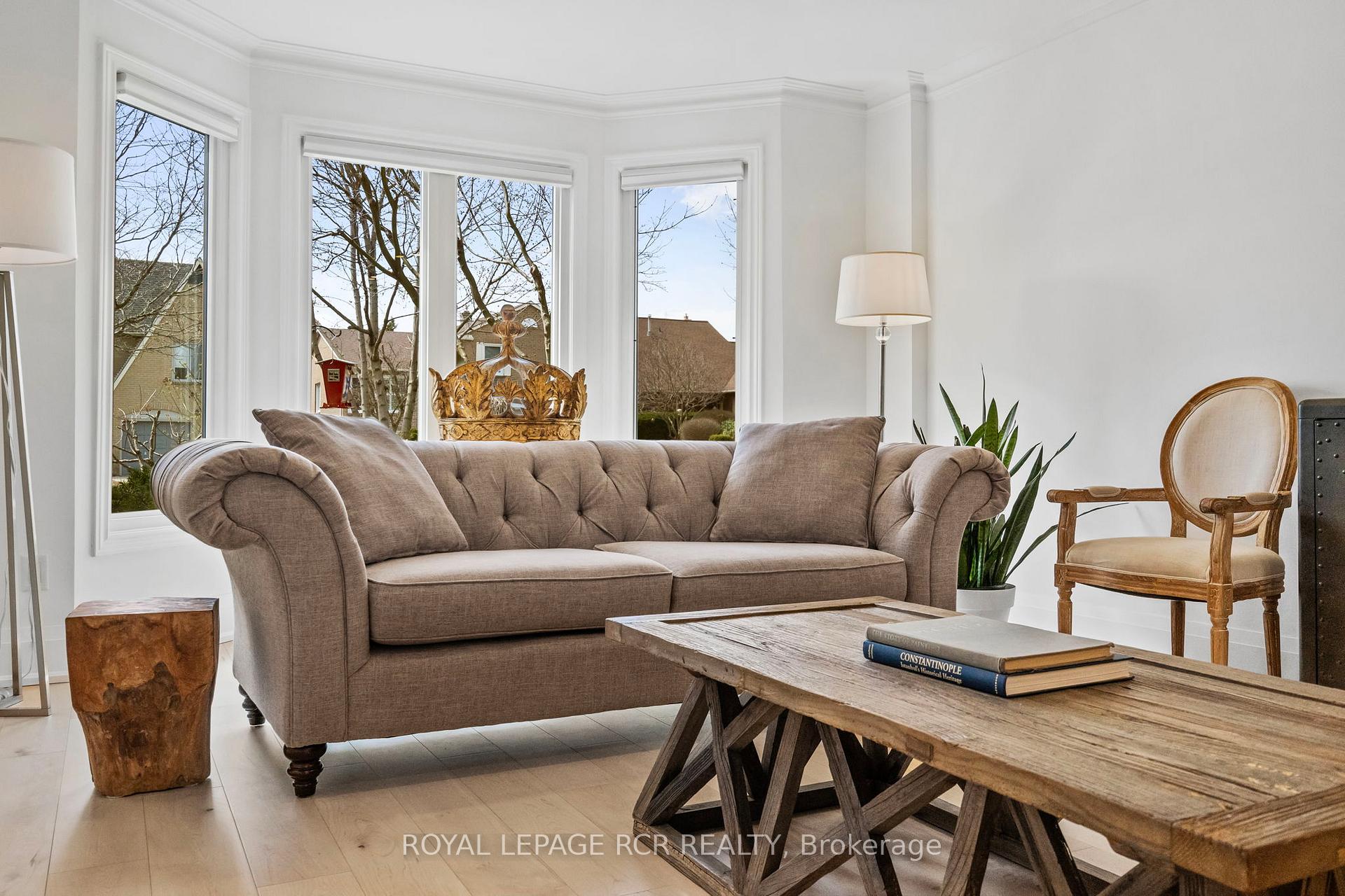 Photo 6 of 409 Alex Doner Drive, Newmarket, Glenway Estates — HOMEH