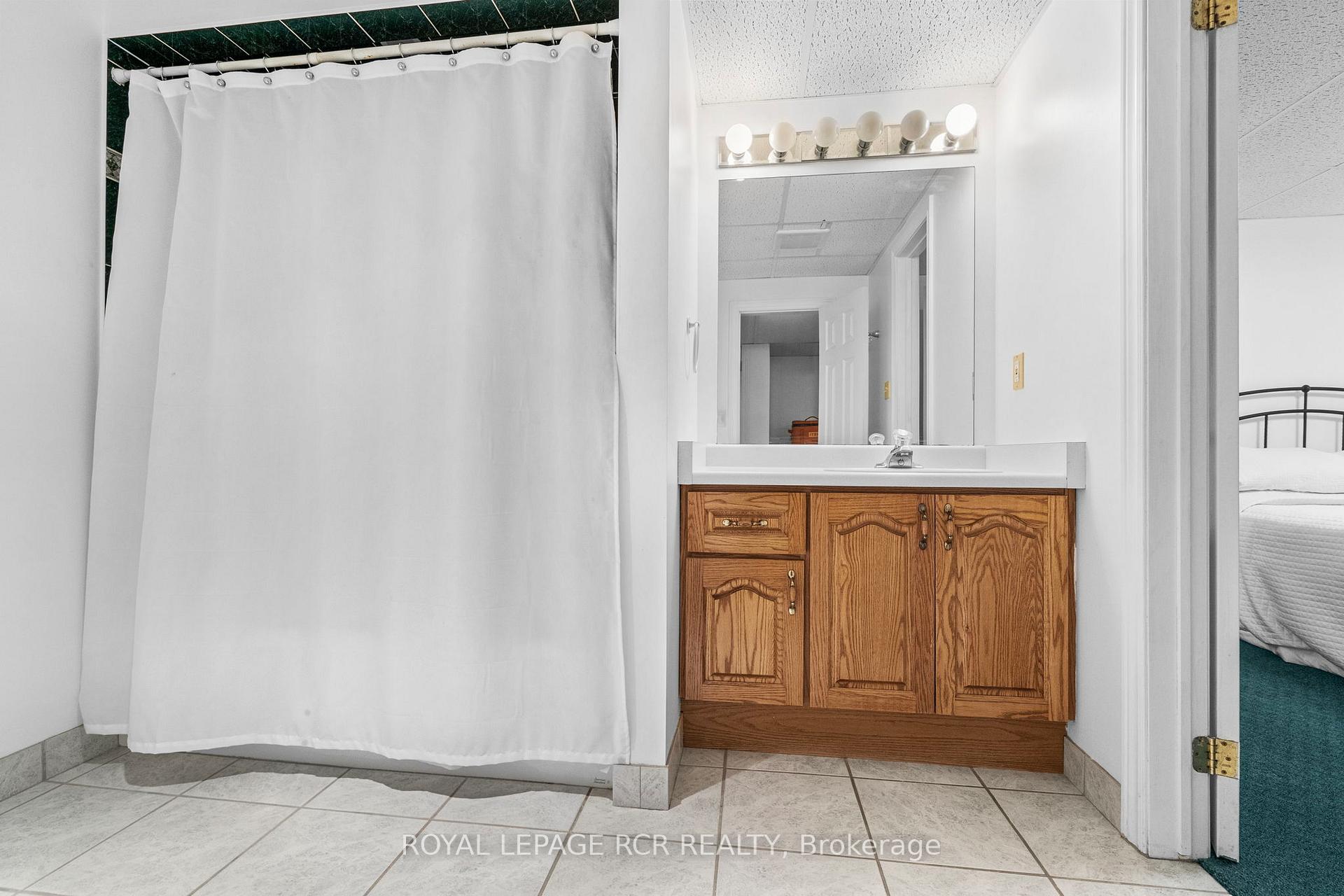 Photo 33 of 409 Alex Doner Drive, Newmarket, Glenway Estates — HOMEH