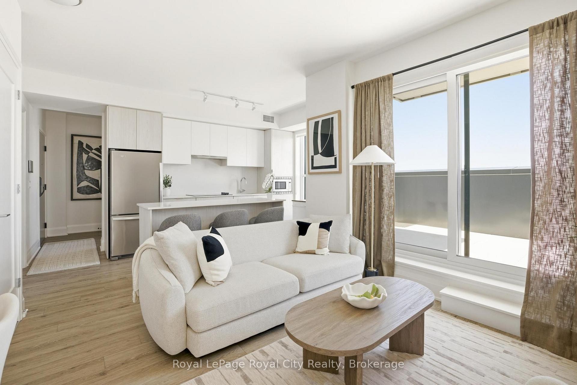 Photo 3 of Unit 604, 3071 Trafalgar Road, Oakville, Joshua Meadows — HOMEH