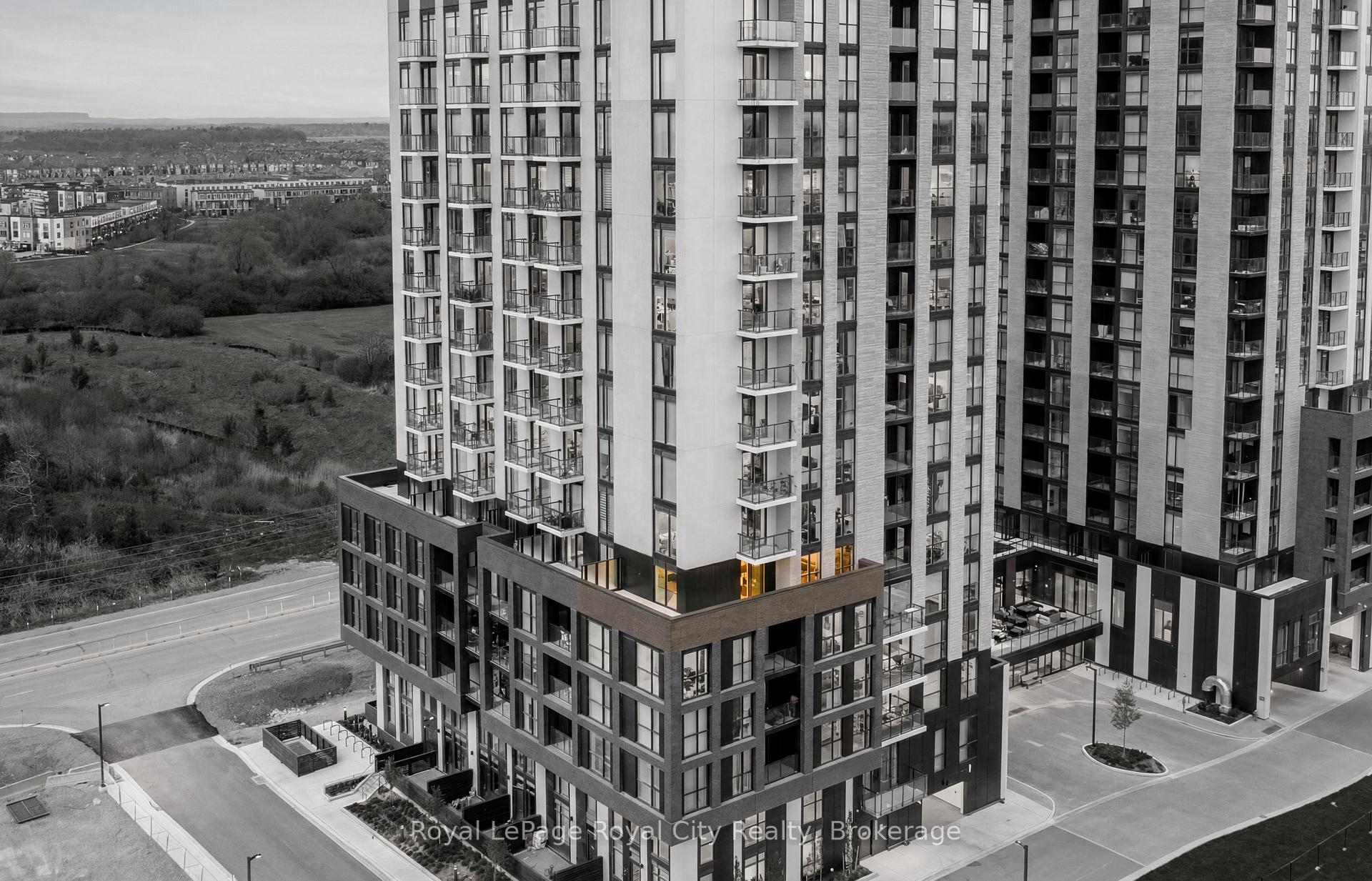 Photo 8 of Unit 604, 3071 Trafalgar Road, Oakville, Joshua Meadows — HOMEH