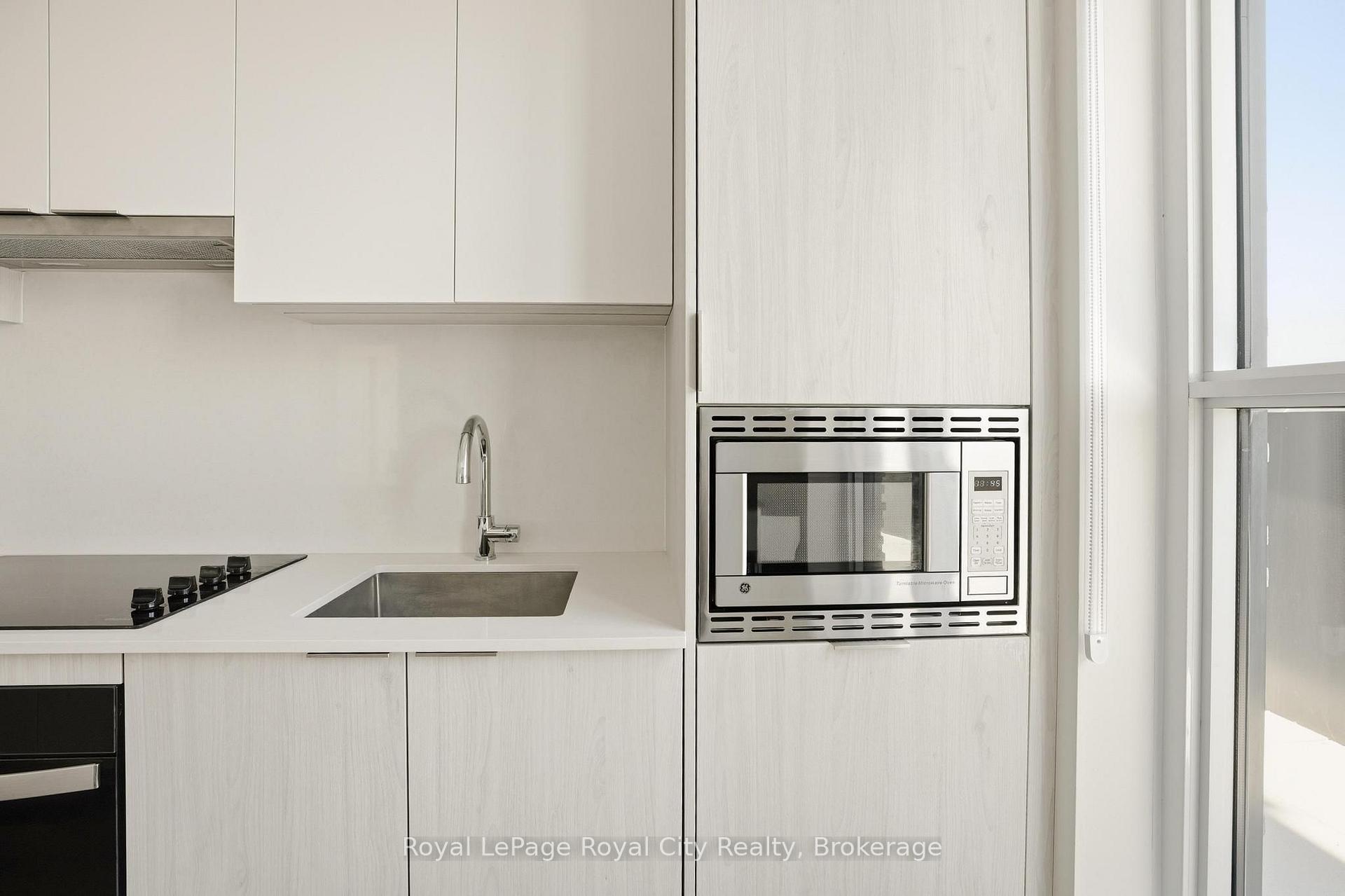 Photo 15 of Unit 604, 3071 Trafalgar Road, Oakville, Joshua Meadows — HOMEH