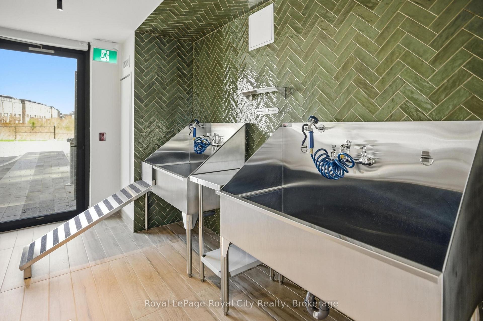 Photo 35 of Unit 604, 3071 Trafalgar Road, Oakville, Joshua Meadows — HOMEH