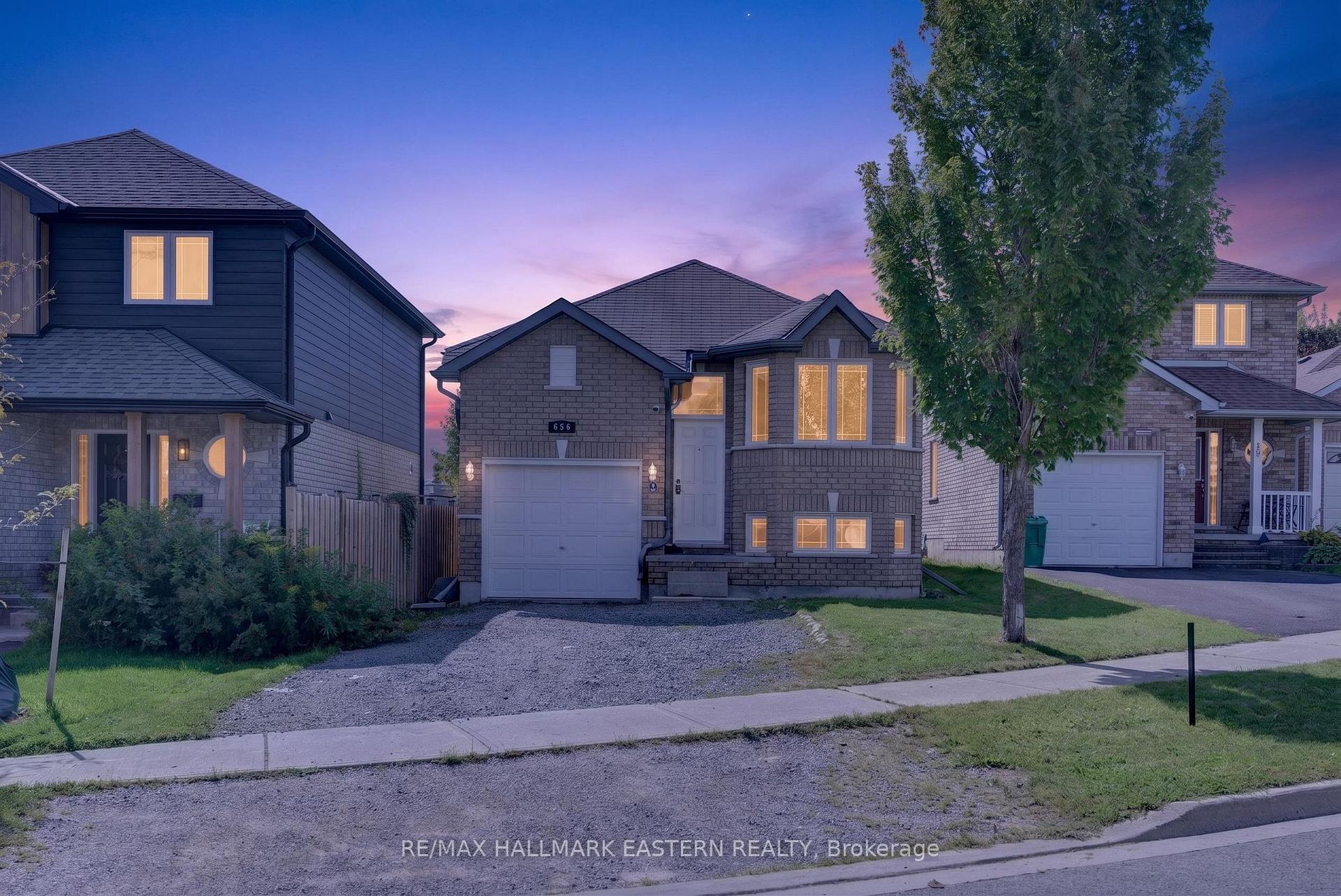 Photo 1 of 656 Clancy Crescent, Peterborough, Otonabee Ward 1 — HOMEH