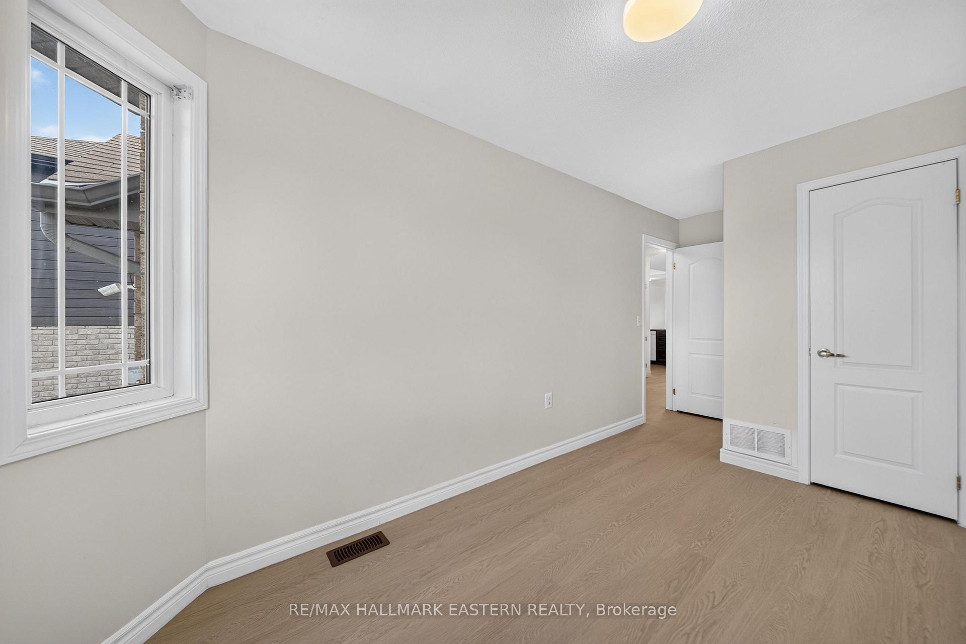 Photo 7 of 656 Clancy Crescent, Peterborough, Otonabee Ward 1 — HOMEH