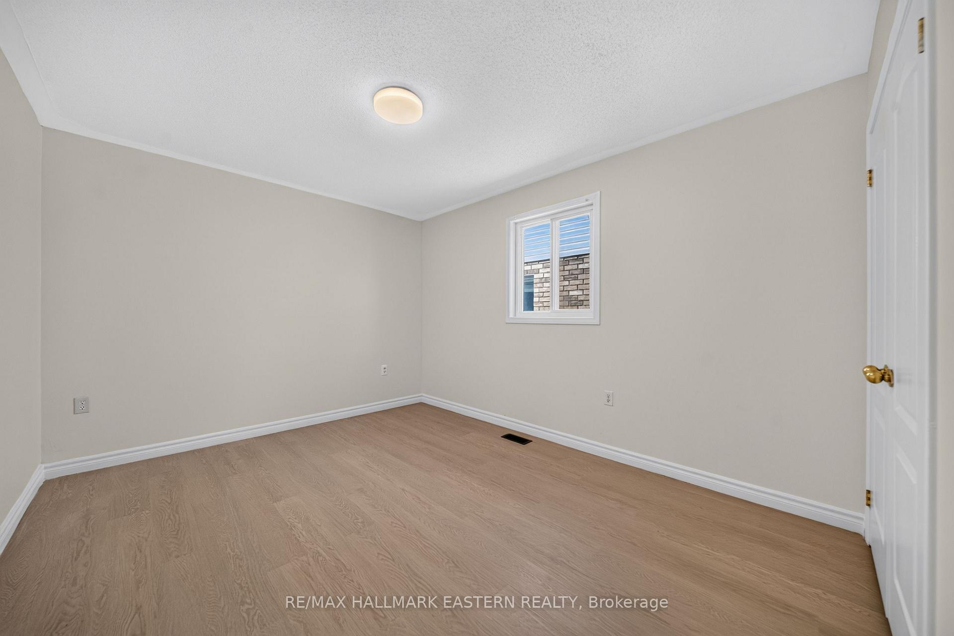 Photo 8 of 656 Clancy Crescent, Peterborough, Otonabee Ward 1 — HOMEH