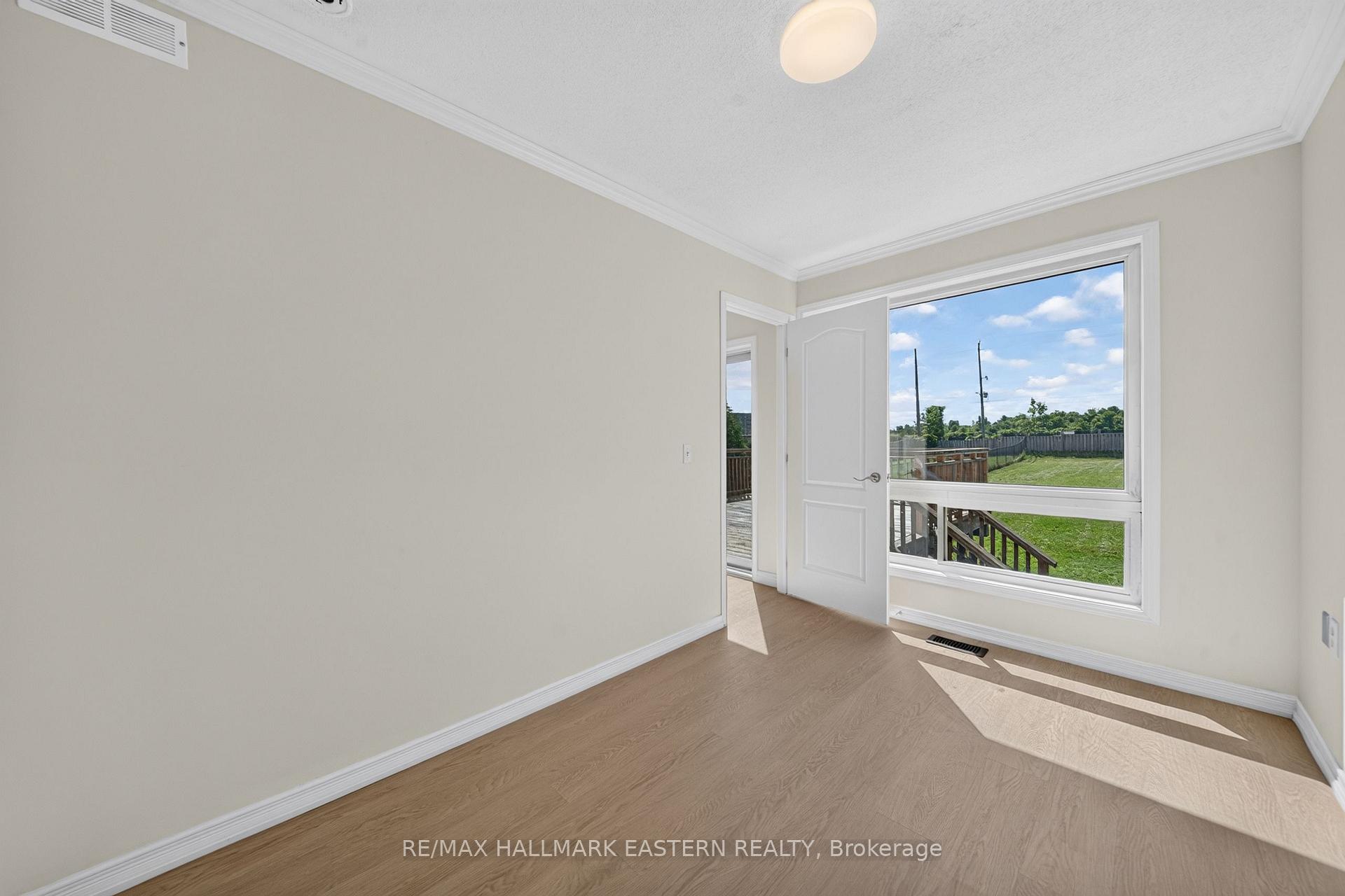 Photo 19 of 656 Clancy Crescent, Peterborough, Otonabee Ward 1 — HOMEH