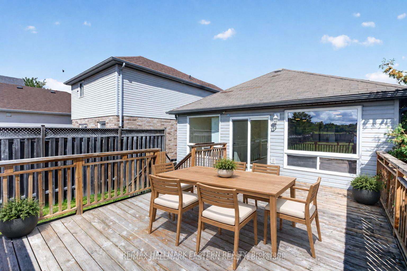 Photo 46 of 656 Clancy Crescent, Peterborough, Otonabee Ward 1 — HOMEH