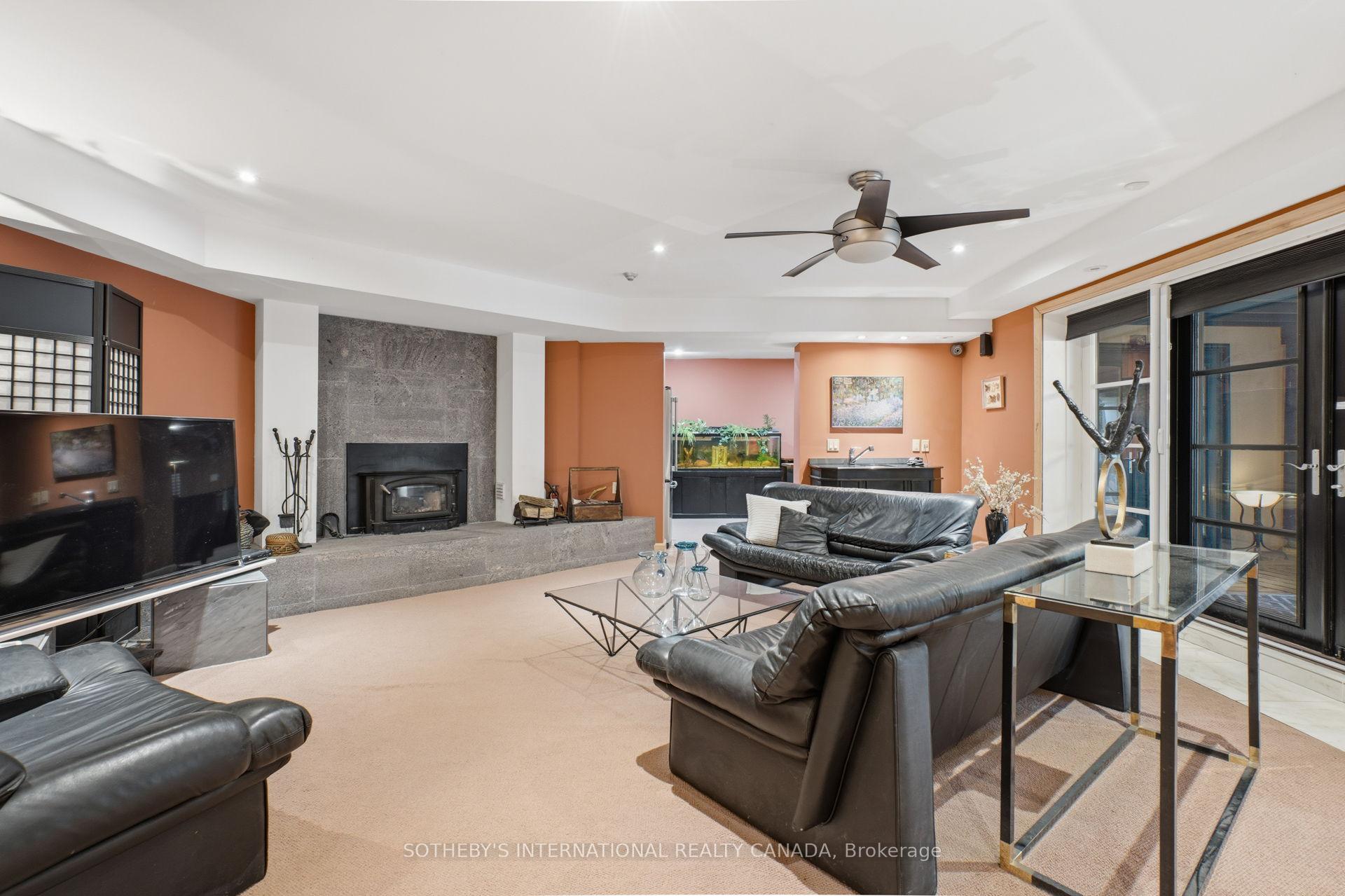 Photo 31 of 55 Pine Ridge Drive, Scarborough, Cliffcrest — HOMEH