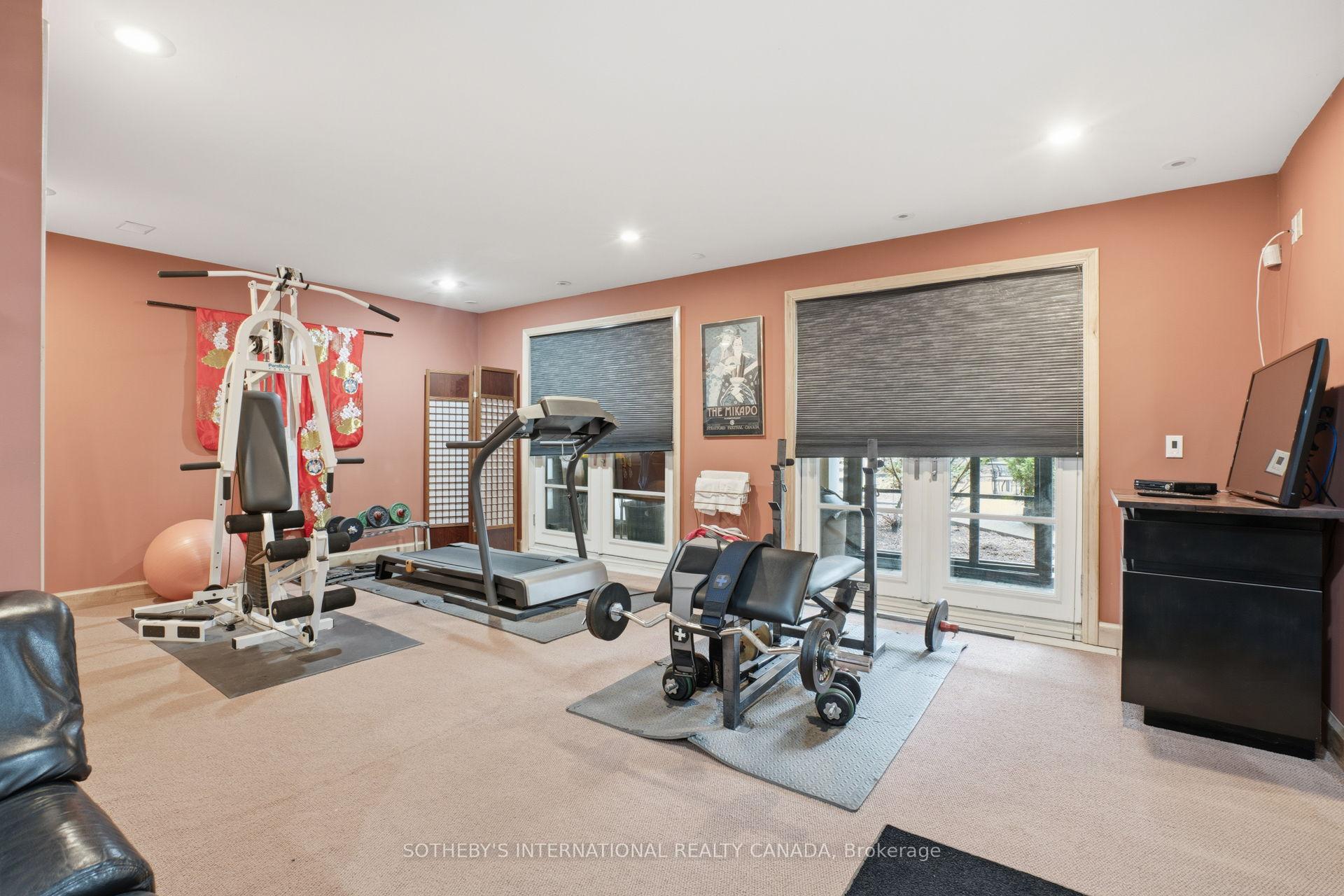 Photo 33 of 55 Pine Ridge Drive, Scarborough, Cliffcrest — HOMEH