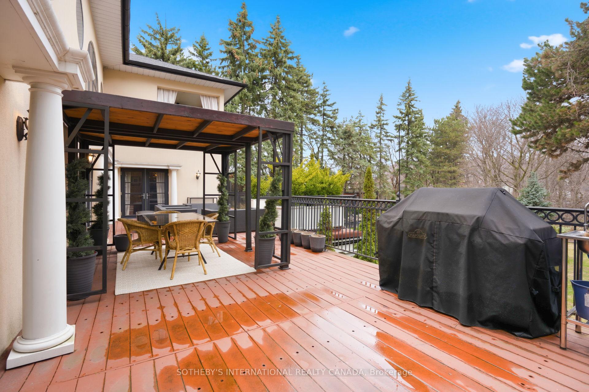 Photo 38 of 55 Pine Ridge Drive, Scarborough, Cliffcrest — HOMEH