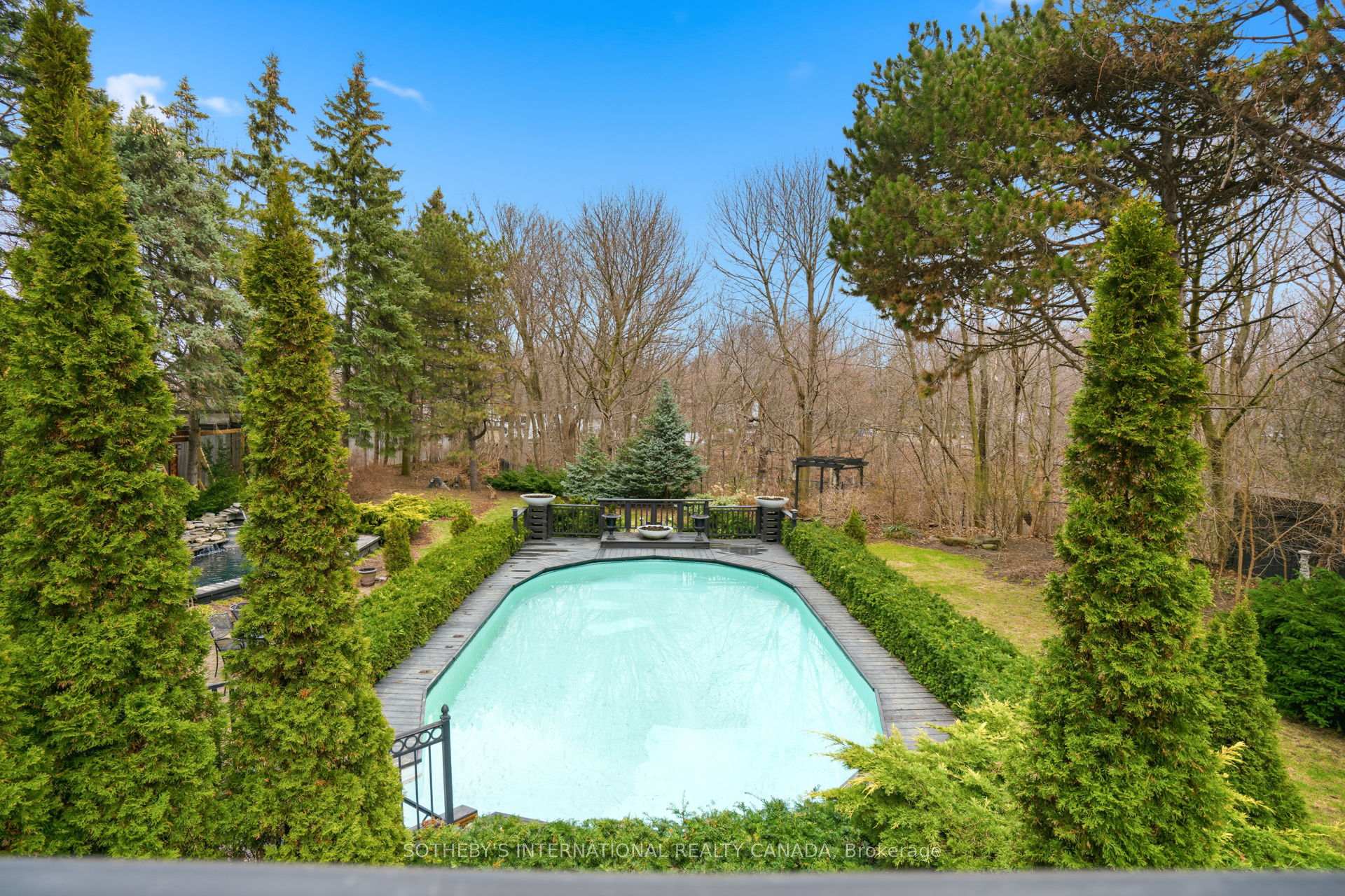 Photo 39 of 55 Pine Ridge Drive, Scarborough, Cliffcrest — HOMEH