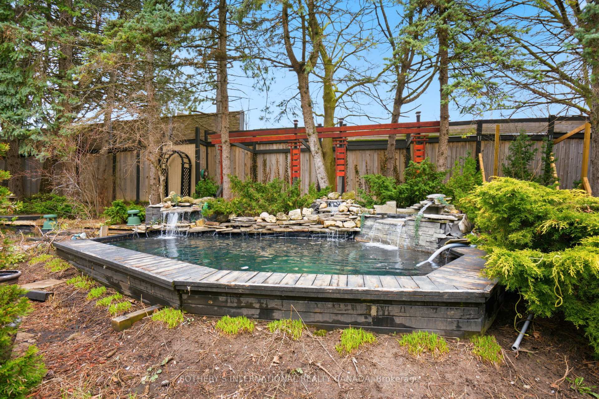 Photo 40 of 55 Pine Ridge Drive, Scarborough, Cliffcrest — HOMEH