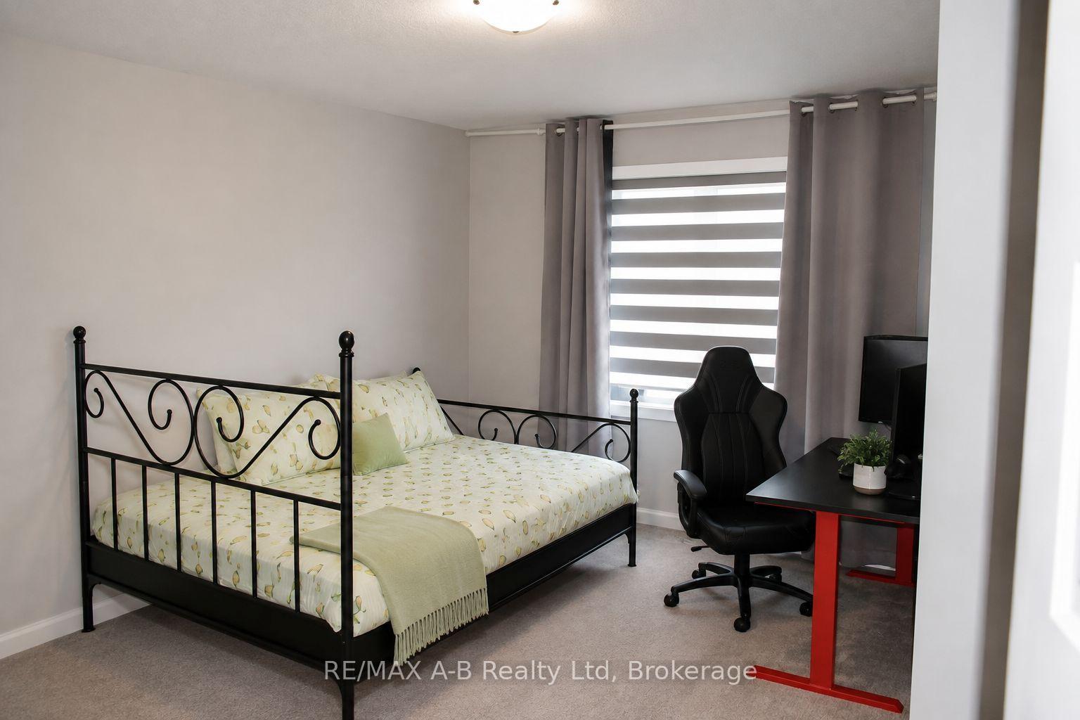 Photo 7 of 192 Hooper Street, St. Marys — HOMEH