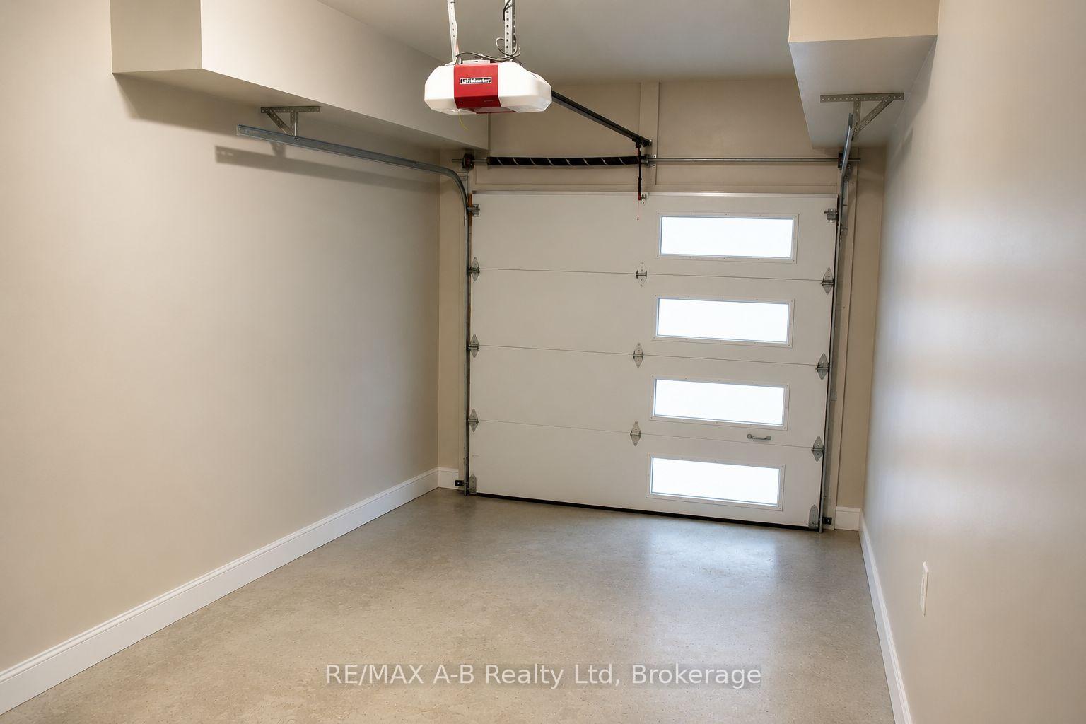 Photo 11 of 192 Hooper Street, St. Marys — HOMEH