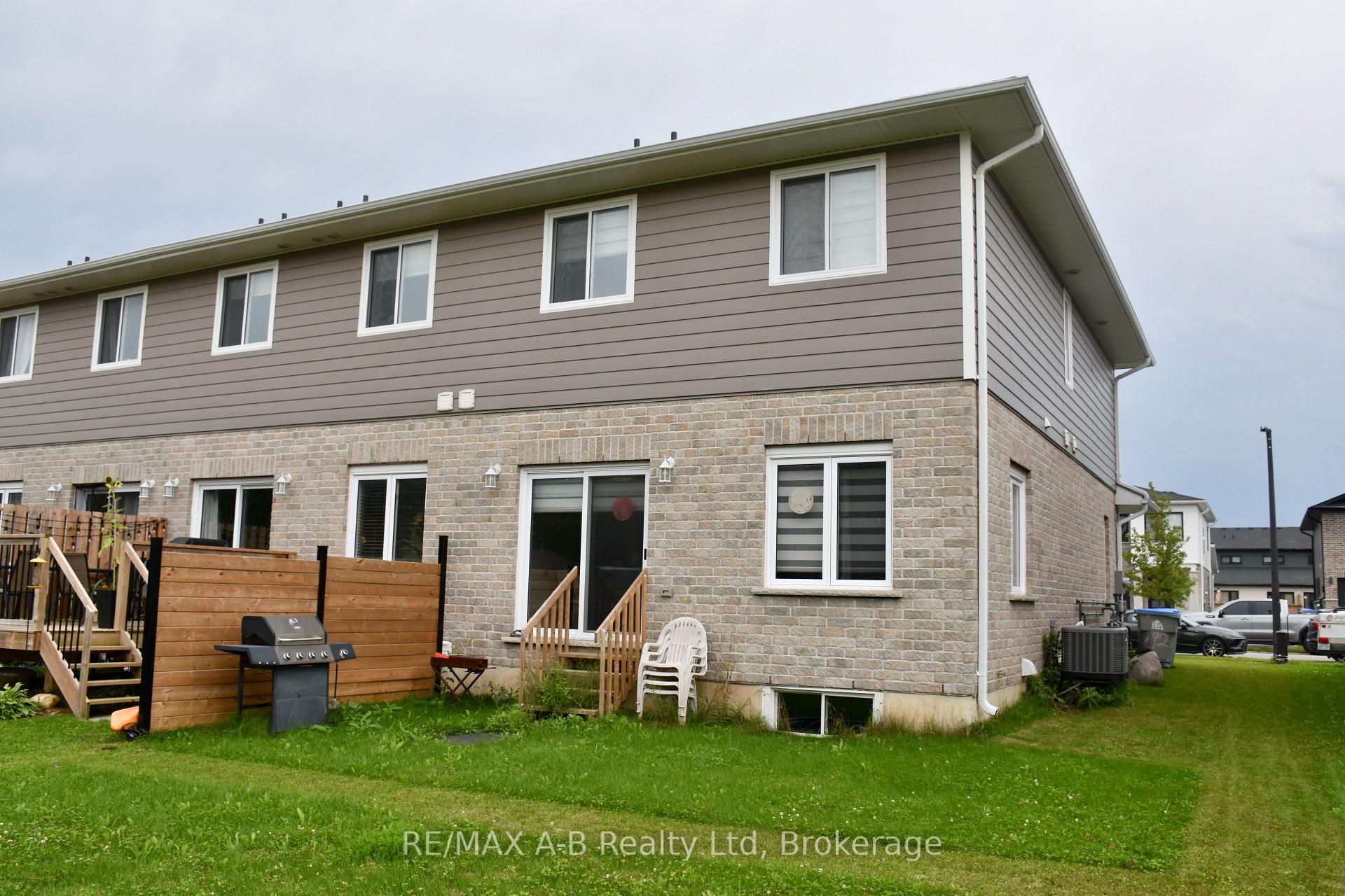 Photo 12 of 192 Hooper Street, St. Marys — HOMEH