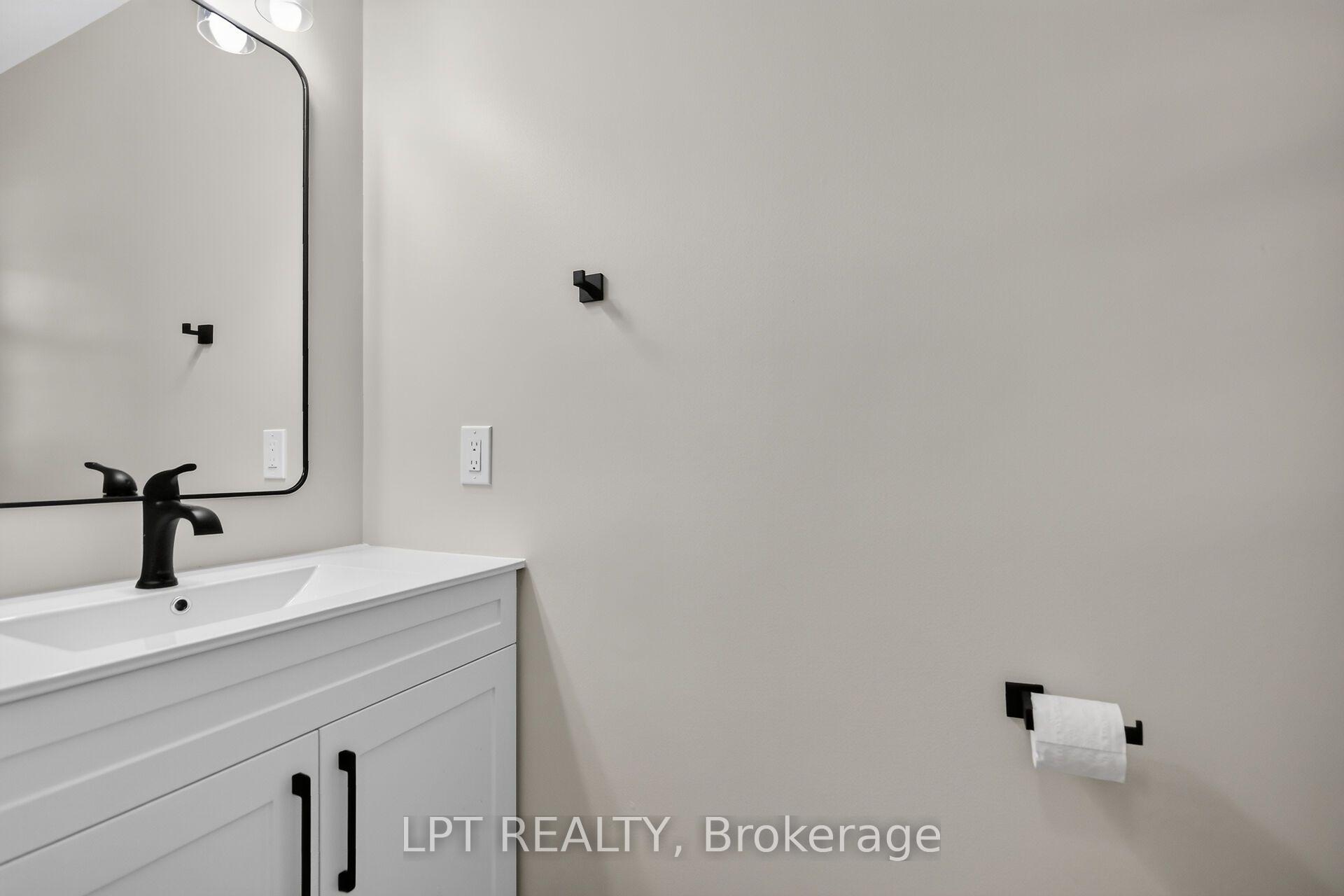 Photo 5 of 97 Black Bear Way, Ottawa, Stittsville (South) — HOMEH