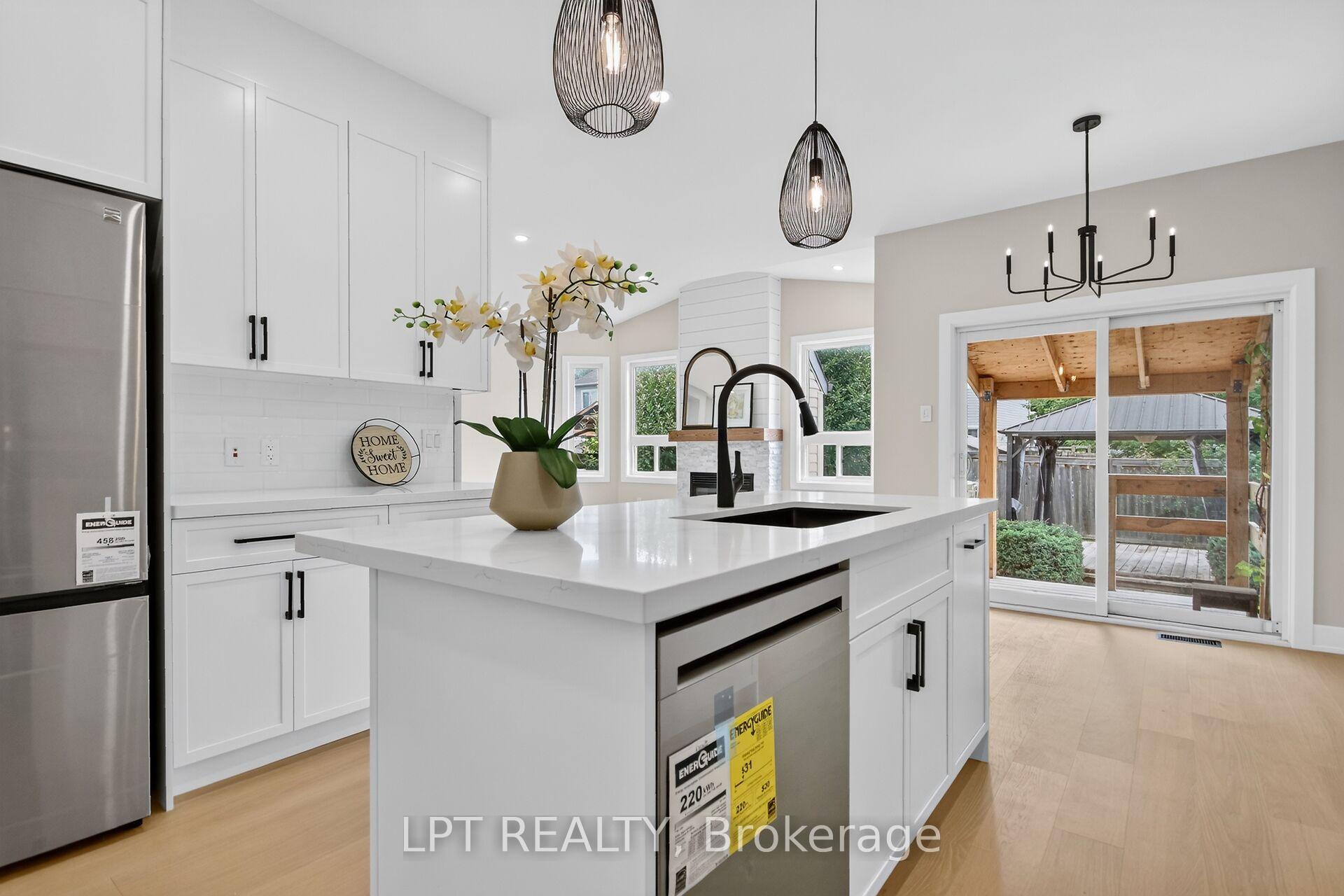 Photo 9 of 97 Black Bear Way, Ottawa, Stittsville (South) — HOMEH