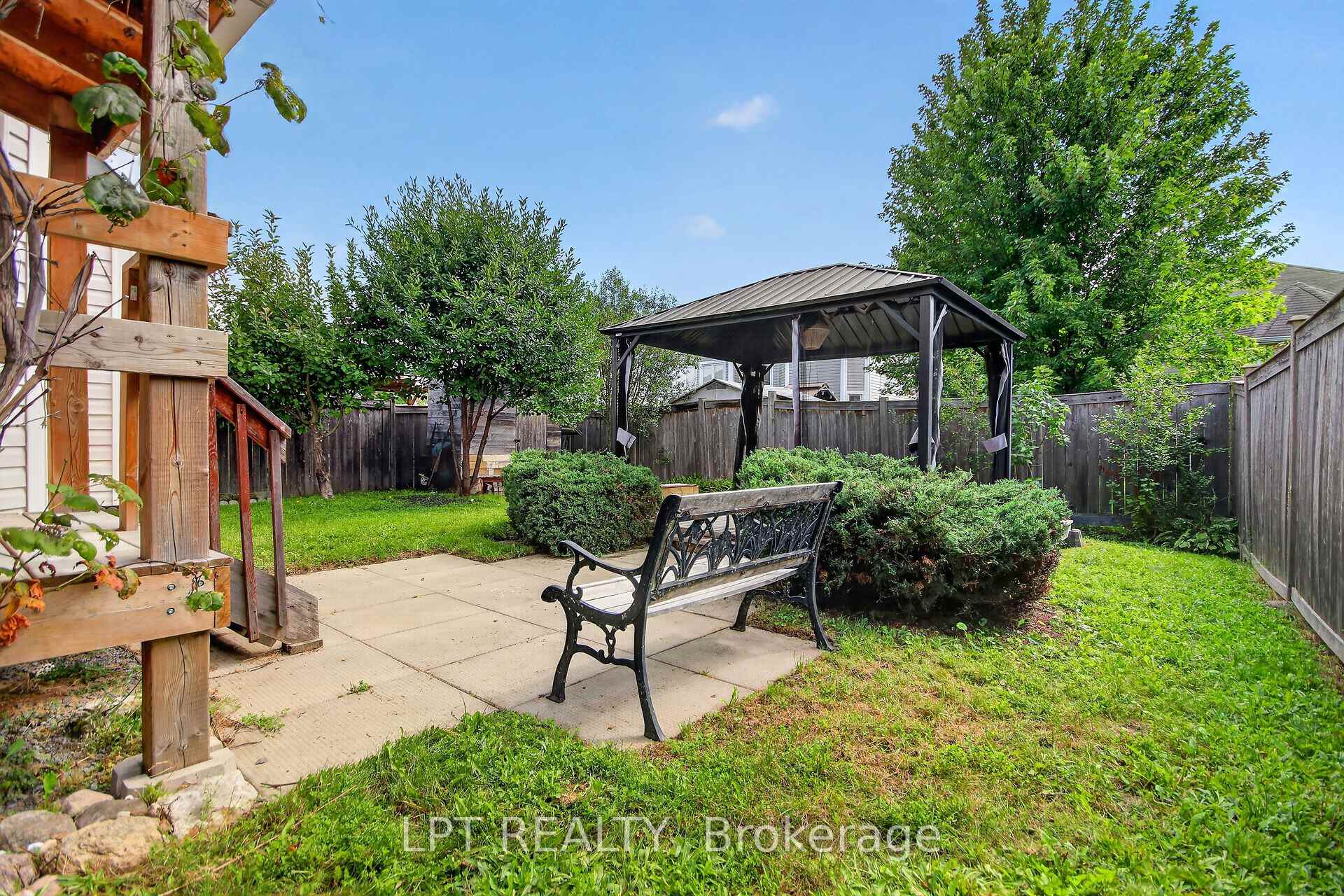 Photo 35 of 97 Black Bear Way, Ottawa, Stittsville (South) — HOMEH