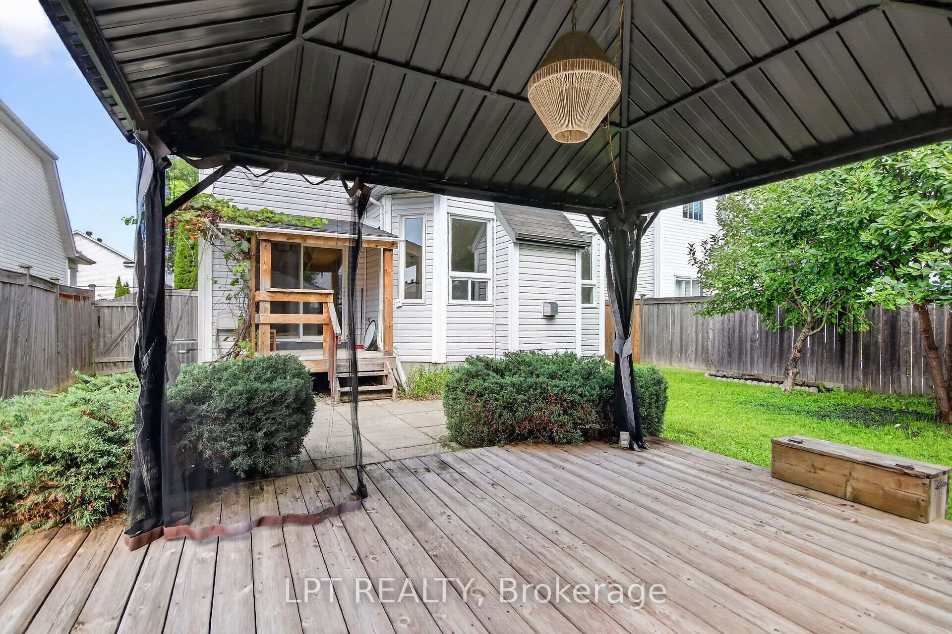 Photo 36 of 97 Black Bear Way, Ottawa, Stittsville (South) — HOMEH