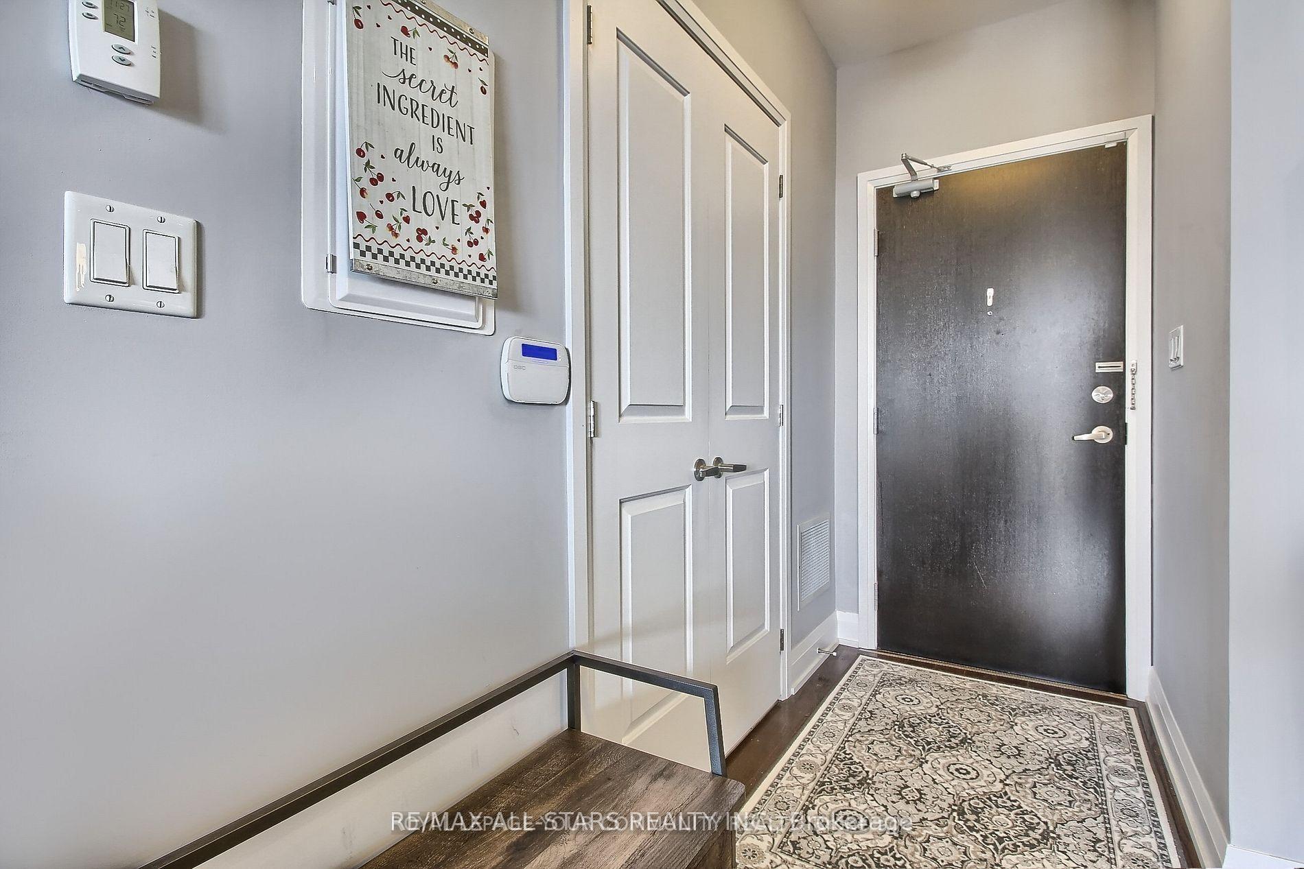 Photo 8 of Unit 609, 15277 Yonge Street S, Aurora, Aurora Village — HOMEH