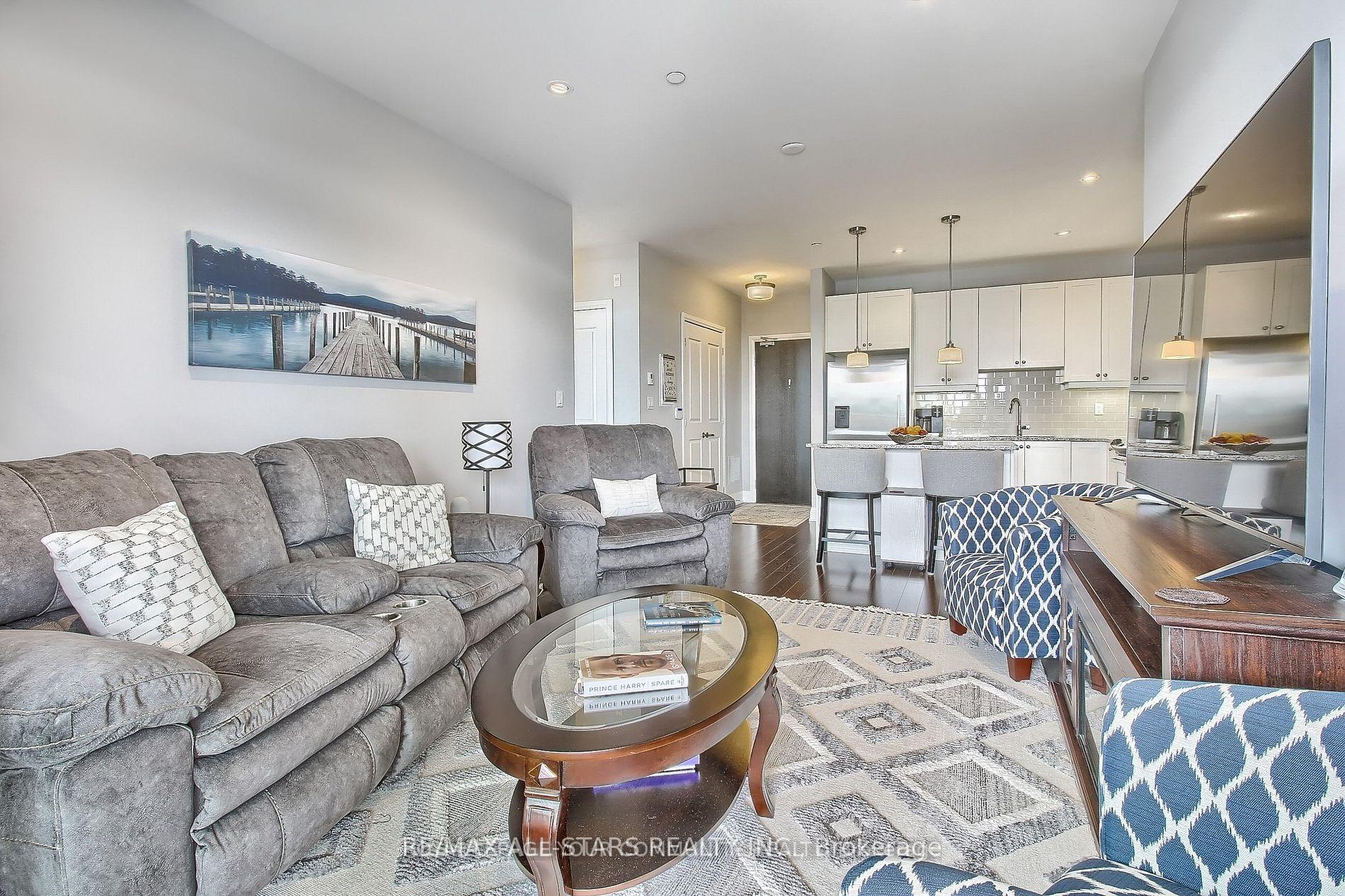 Photo 17 of Unit 609, 15277 Yonge Street S, Aurora, Aurora Village — HOMEH