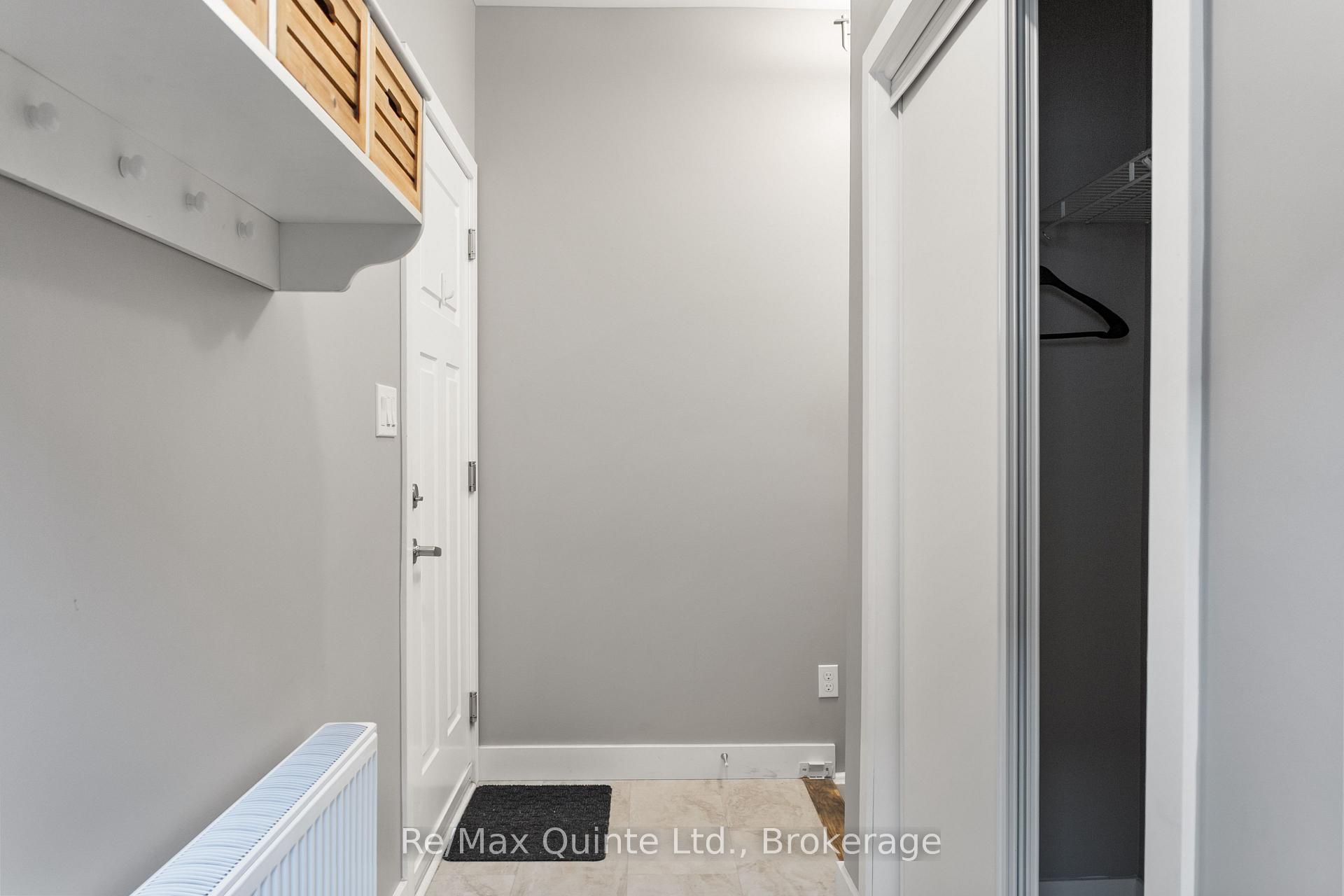 Photo 12 of Unit B, 103 Dewal Place, Belleville, Belleville Ward — HOMEH