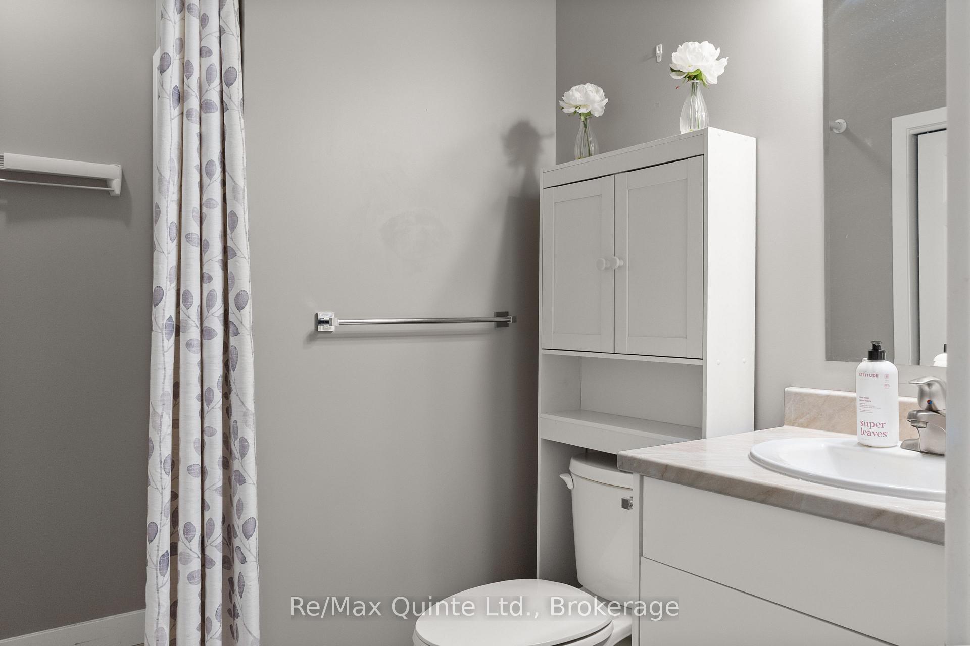 Photo 16 of Unit B, 103 Dewal Place, Belleville, Belleville Ward — HOMEH