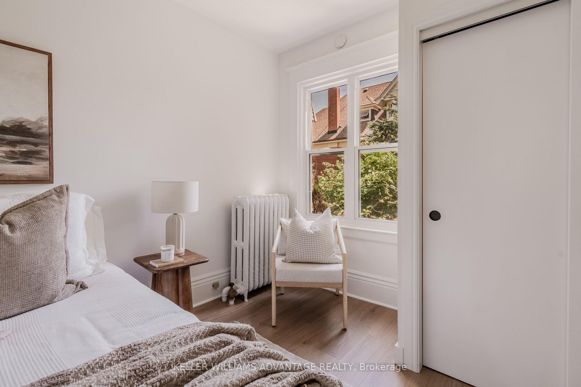 Photo 10 of 3 Columbine Avenue, Toronto, The Beaches — HOMEH