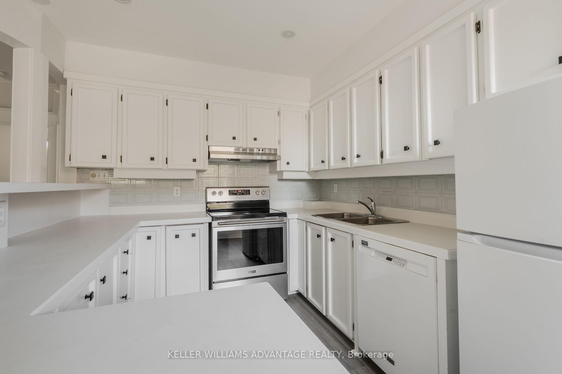 Photo 19 of 3 Columbine Avenue, Toronto, The Beaches — HOMEH