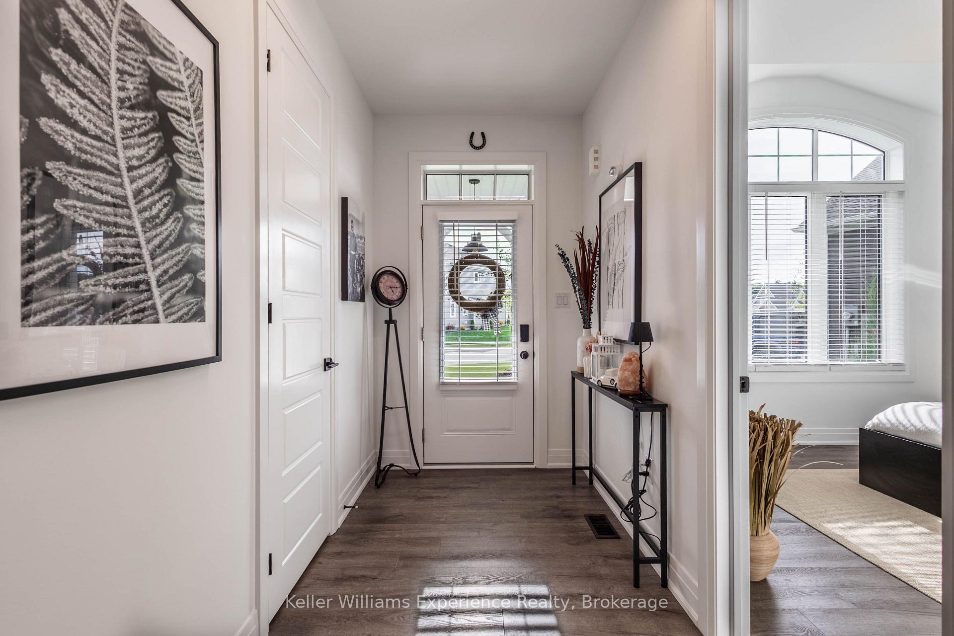 Photo 5 of 38 Dyer Crescent, Bracebridge, Macaulay — HOMEH
