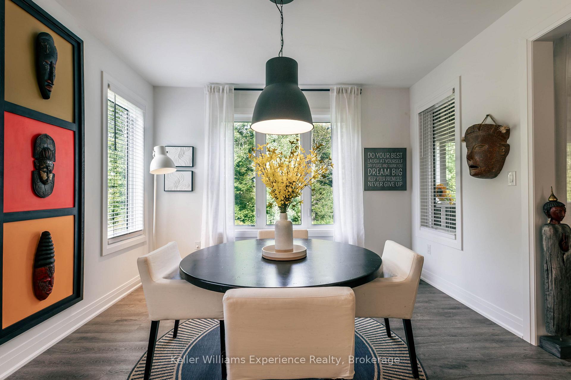 Photo 9 of 38 Dyer Crescent, Bracebridge, Macaulay — HOMEH