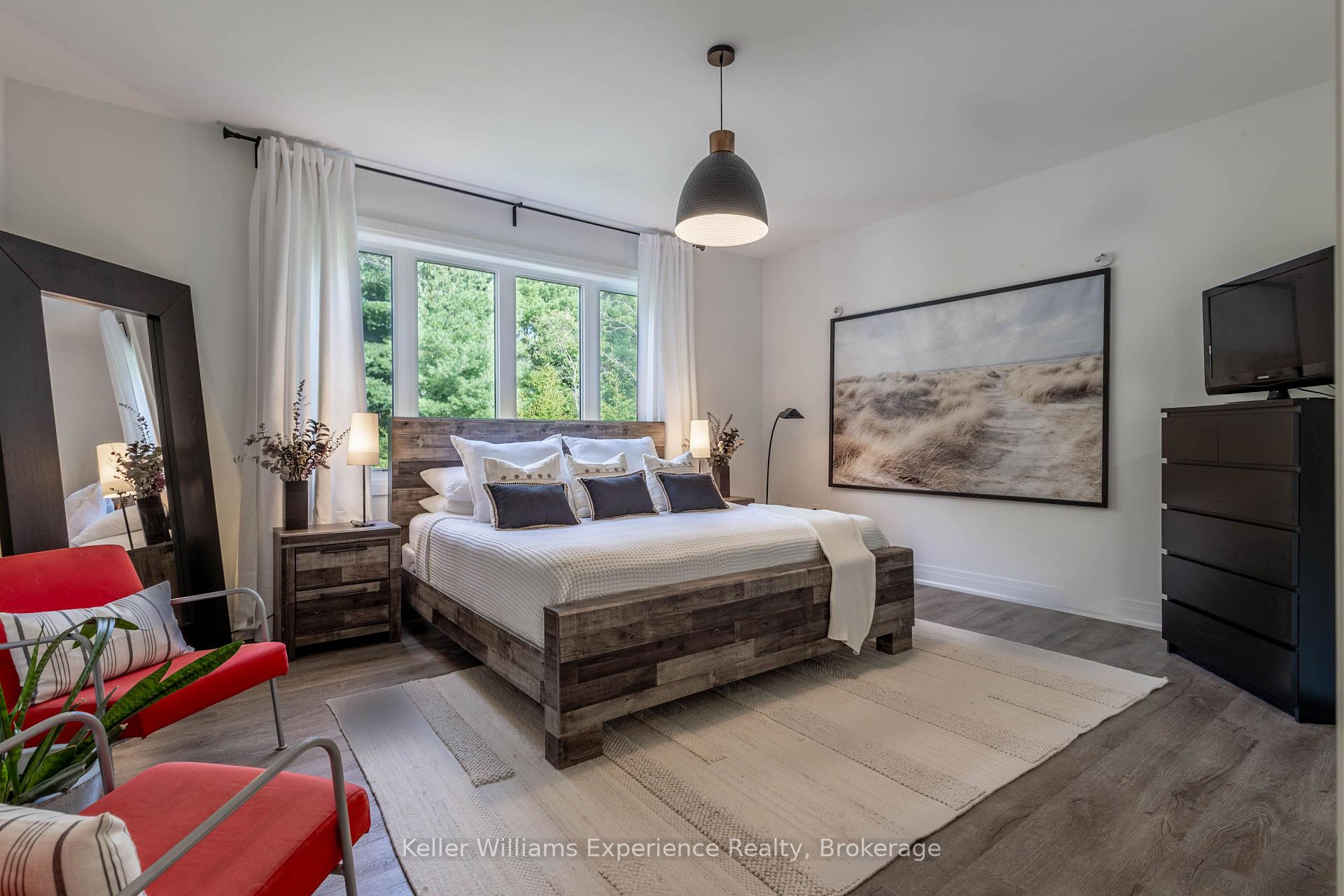 Photo 14 of 38 Dyer Crescent, Bracebridge, Macaulay — HOMEH