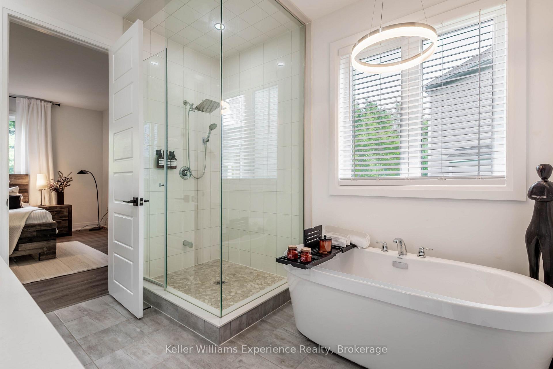 Photo 15 of 38 Dyer Crescent, Bracebridge, Macaulay — HOMEH