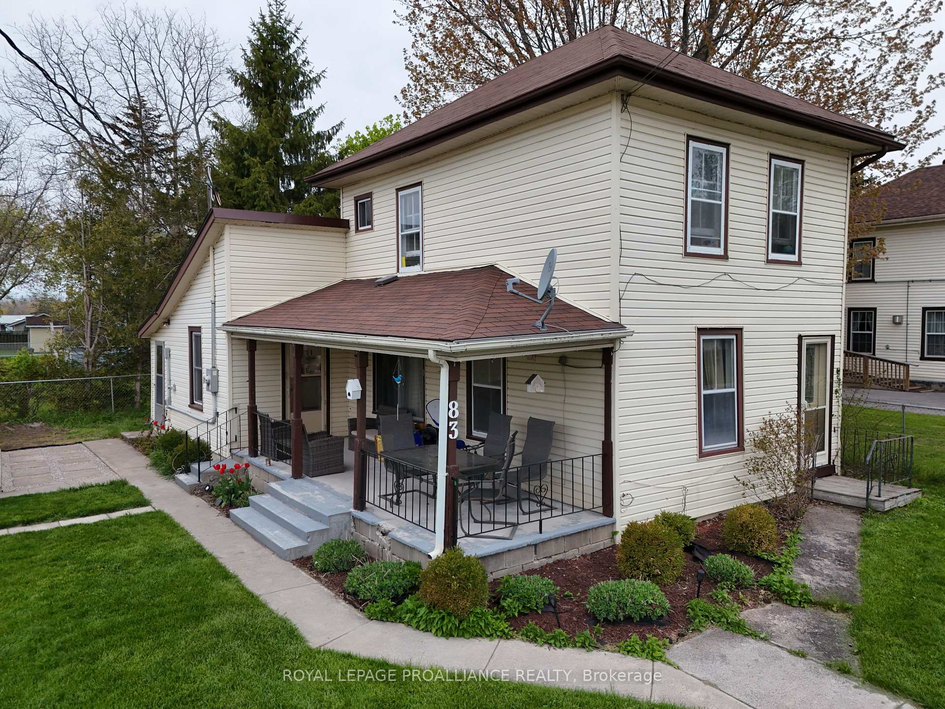 Photo 2 of 83 College Street, Deseronto, Deseronto (Town) — HOMEH