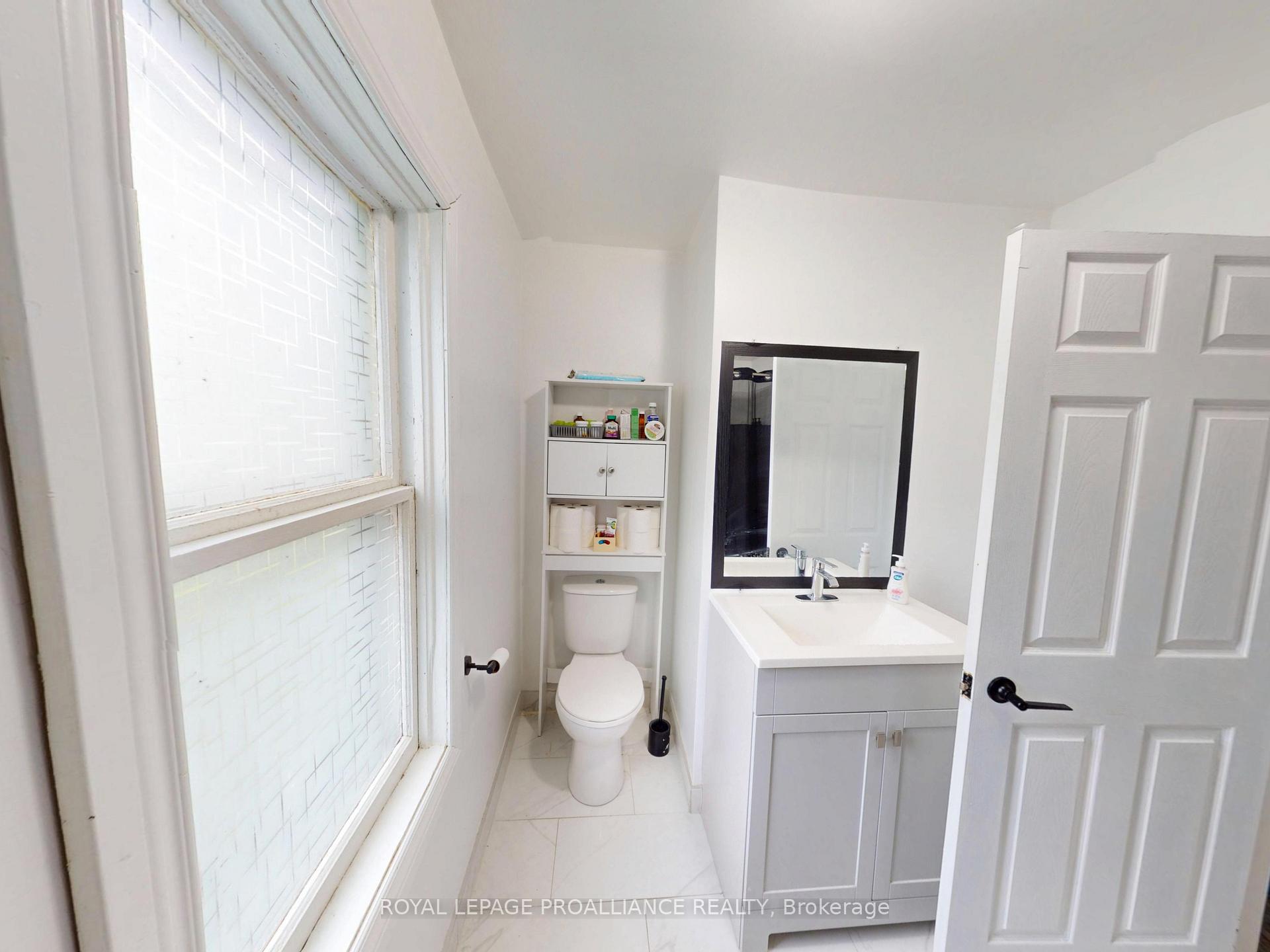 Photo 12 of 83 College Street, Deseronto, Deseronto (Town) — HOMEH