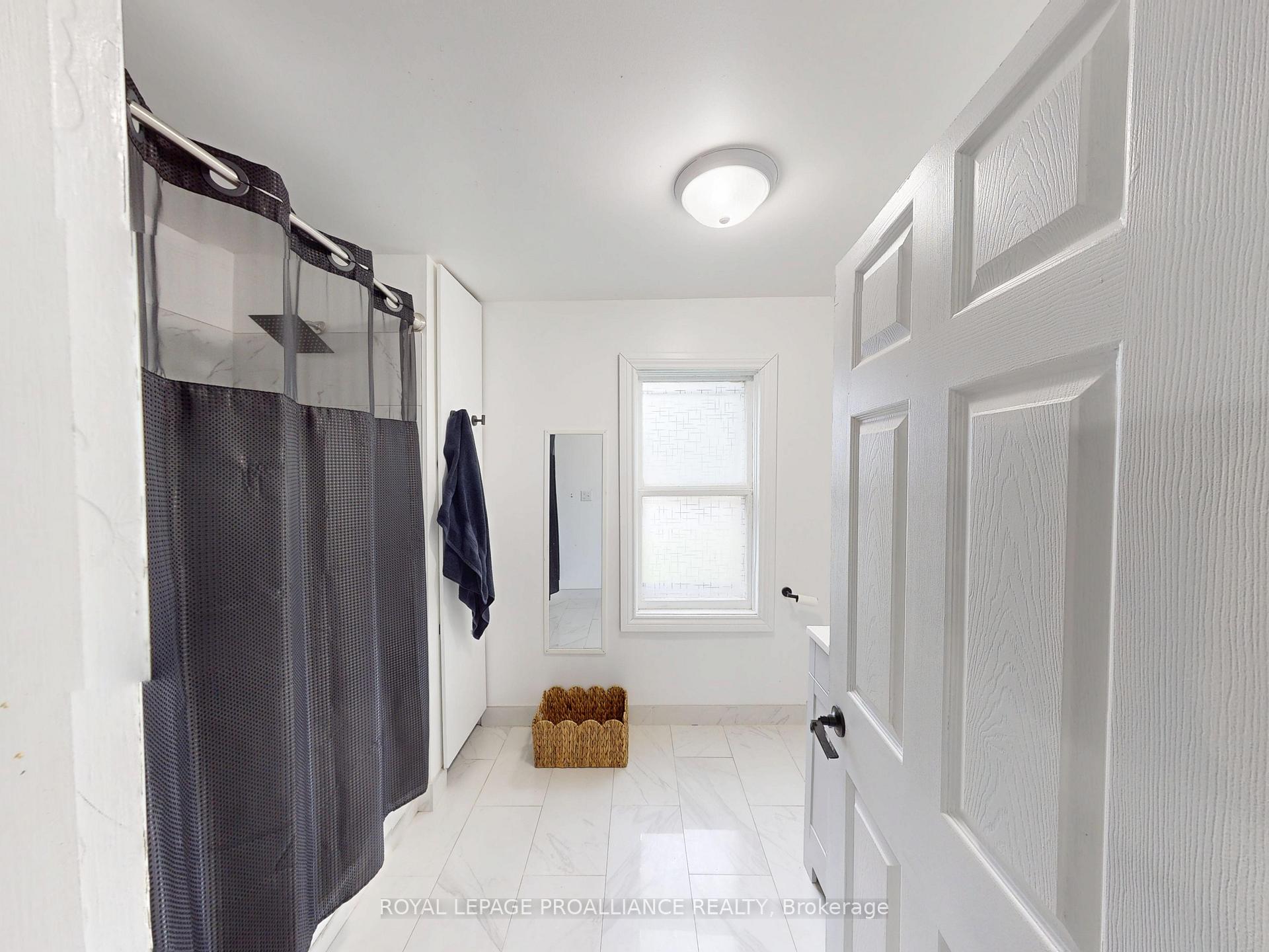Photo 13 of 83 College Street, Deseronto, Deseronto (Town) — HOMEH
