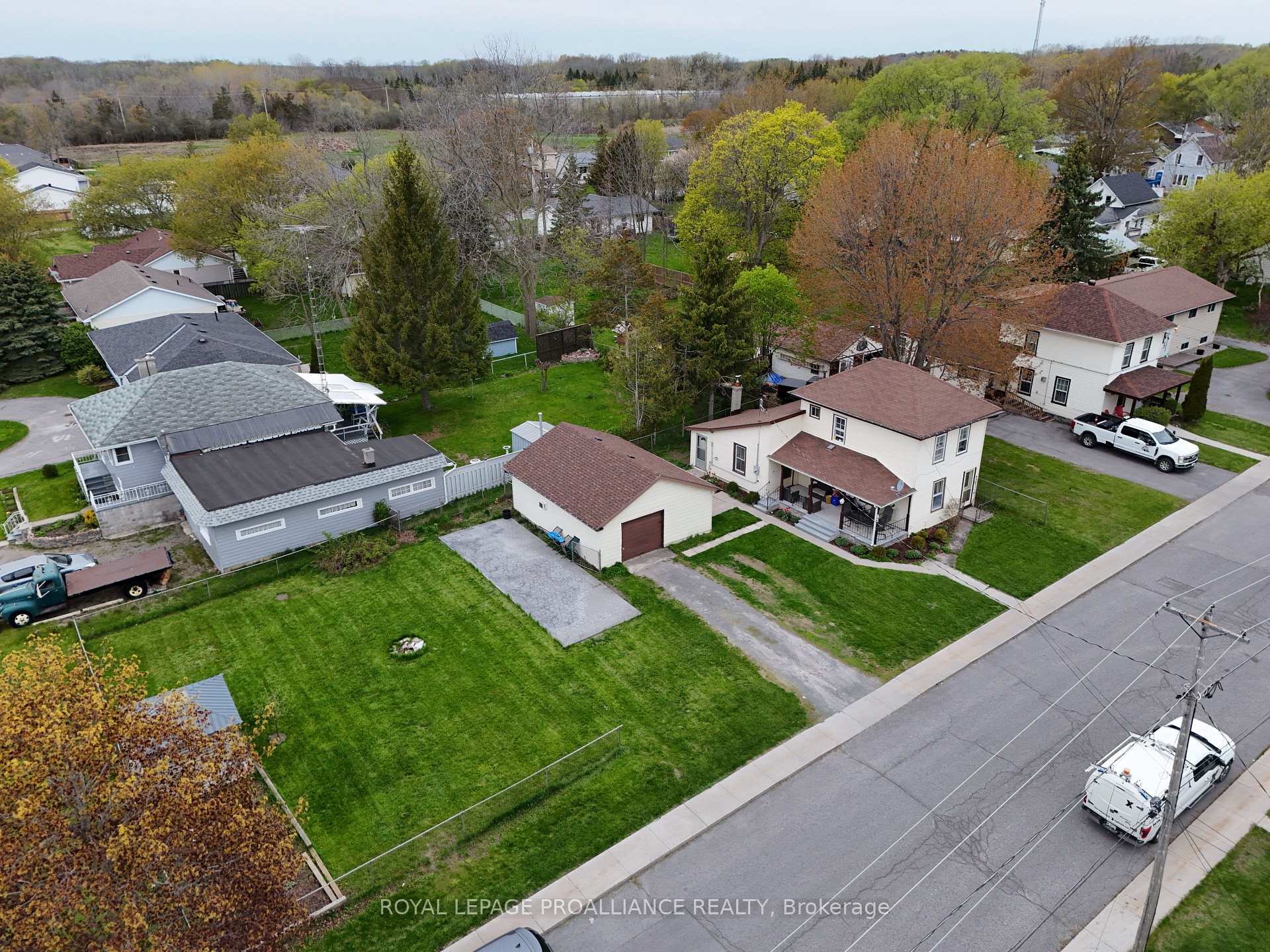 Photo 24 of 83 College Street, Deseronto, Deseronto (Town) — HOMEH