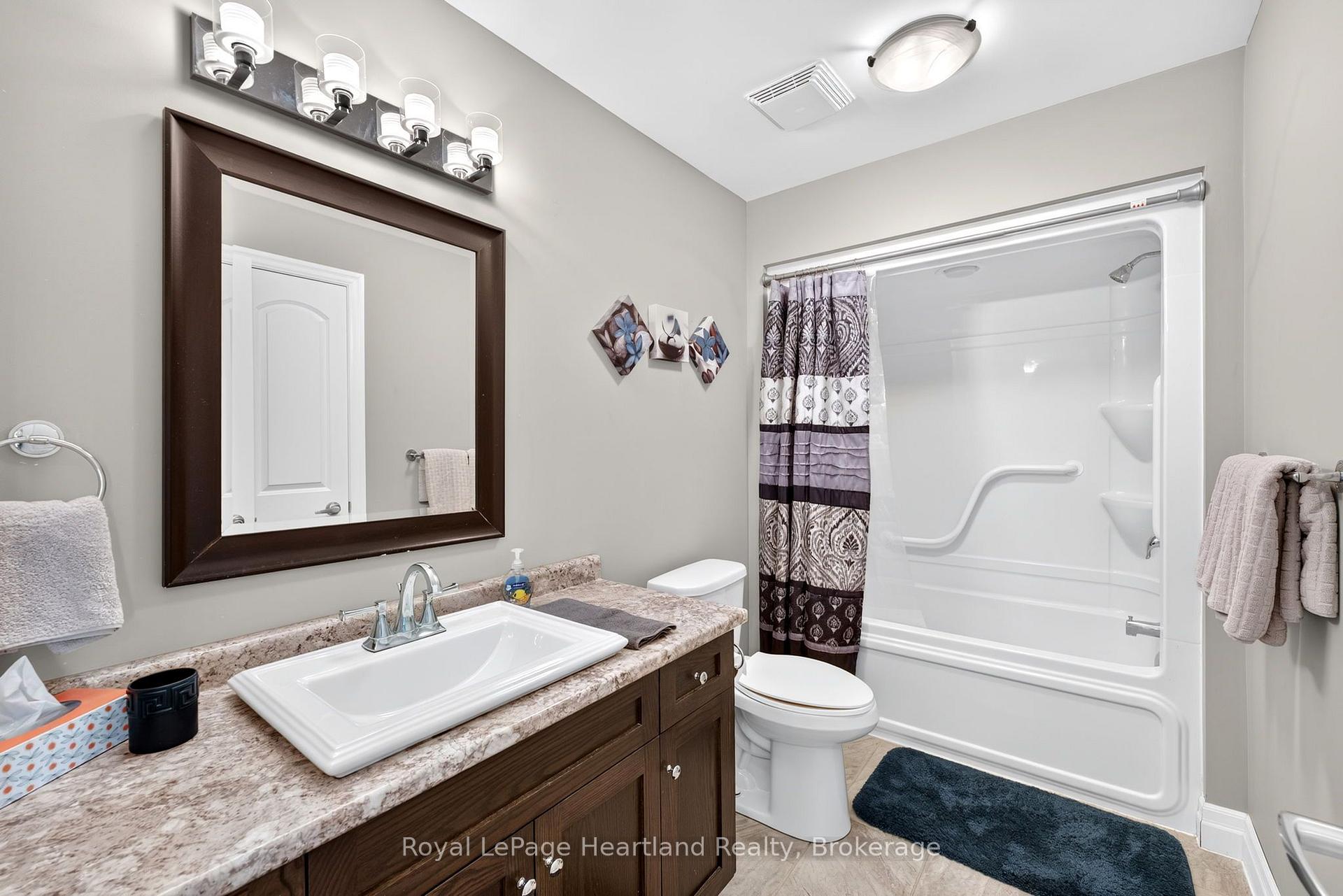Photo 18 of 17 Clayton Street, West Perth, Mitchell — HOMEH